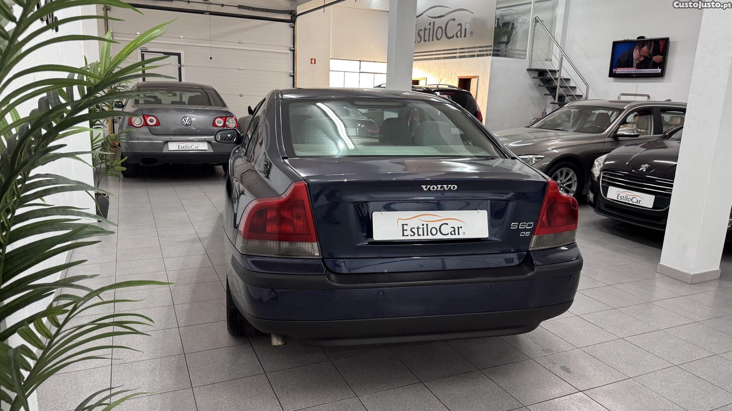 Volvo S60 2.4D5163 CV — fotografia 8