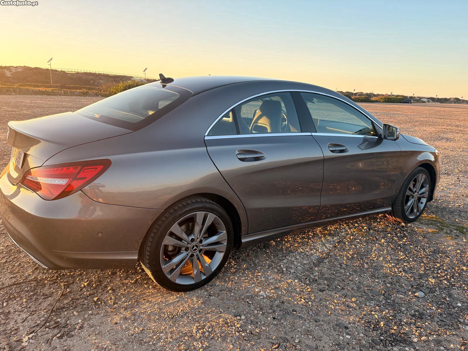 Mercedes-Benz CLA 200 200 D - 18 — photo 2
