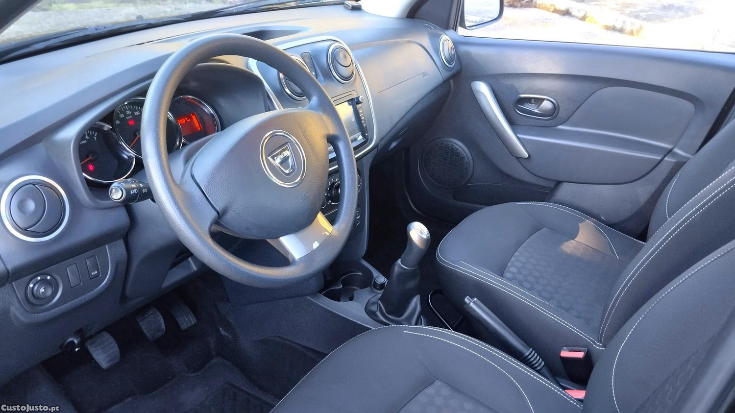 Dacia Logan 1.5 dCi Confort - 15 — photo 3