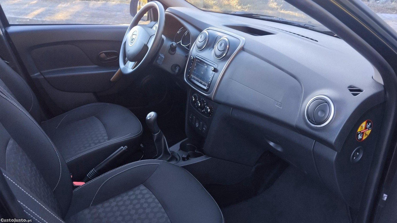 Dacia Logan 1.5 dCi Confort - 15 — photo 4