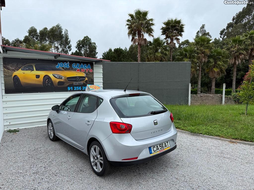 SEAT Ibiza 1.2Tdi 75cv 190.000km 07/2012 — fotografia 9