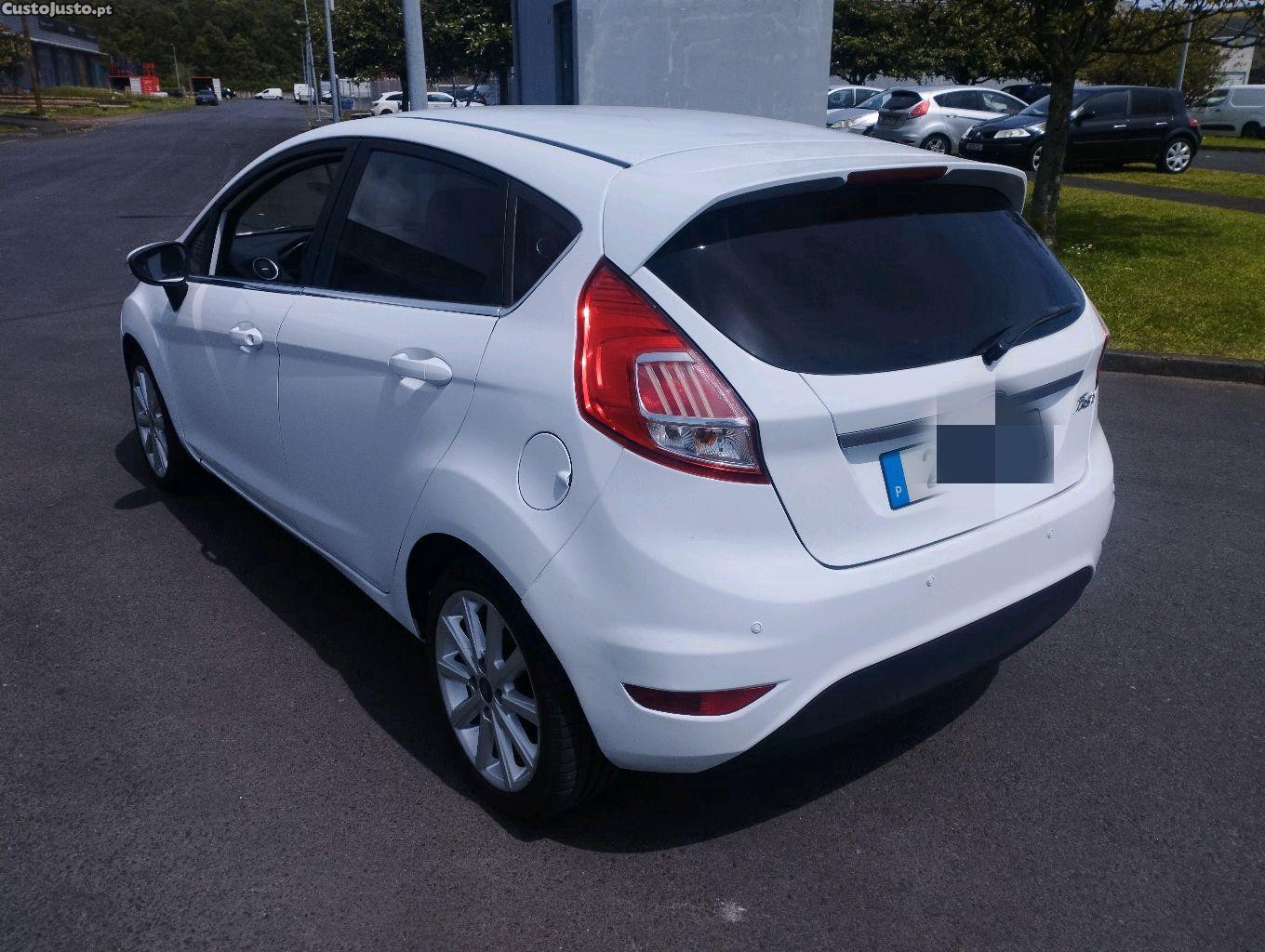 Ford Fiesta 1.5 — fotografia 7