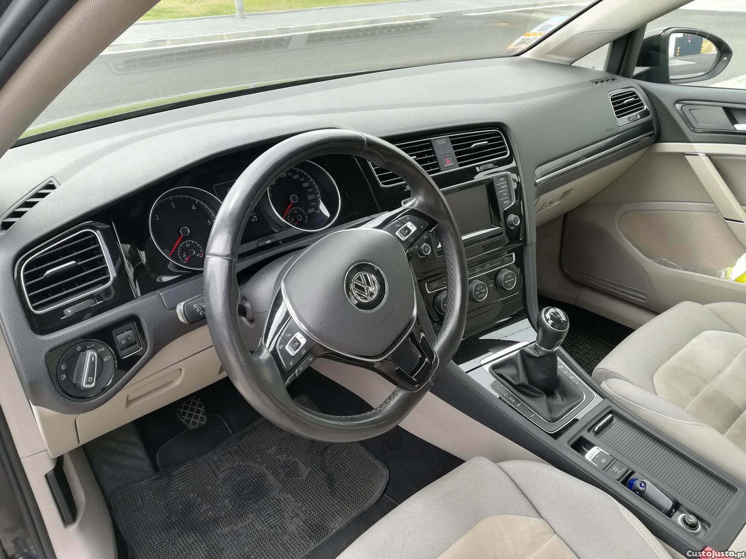 Volkswagen Golf 1.6 tdi highline 2014 — fotografia 4