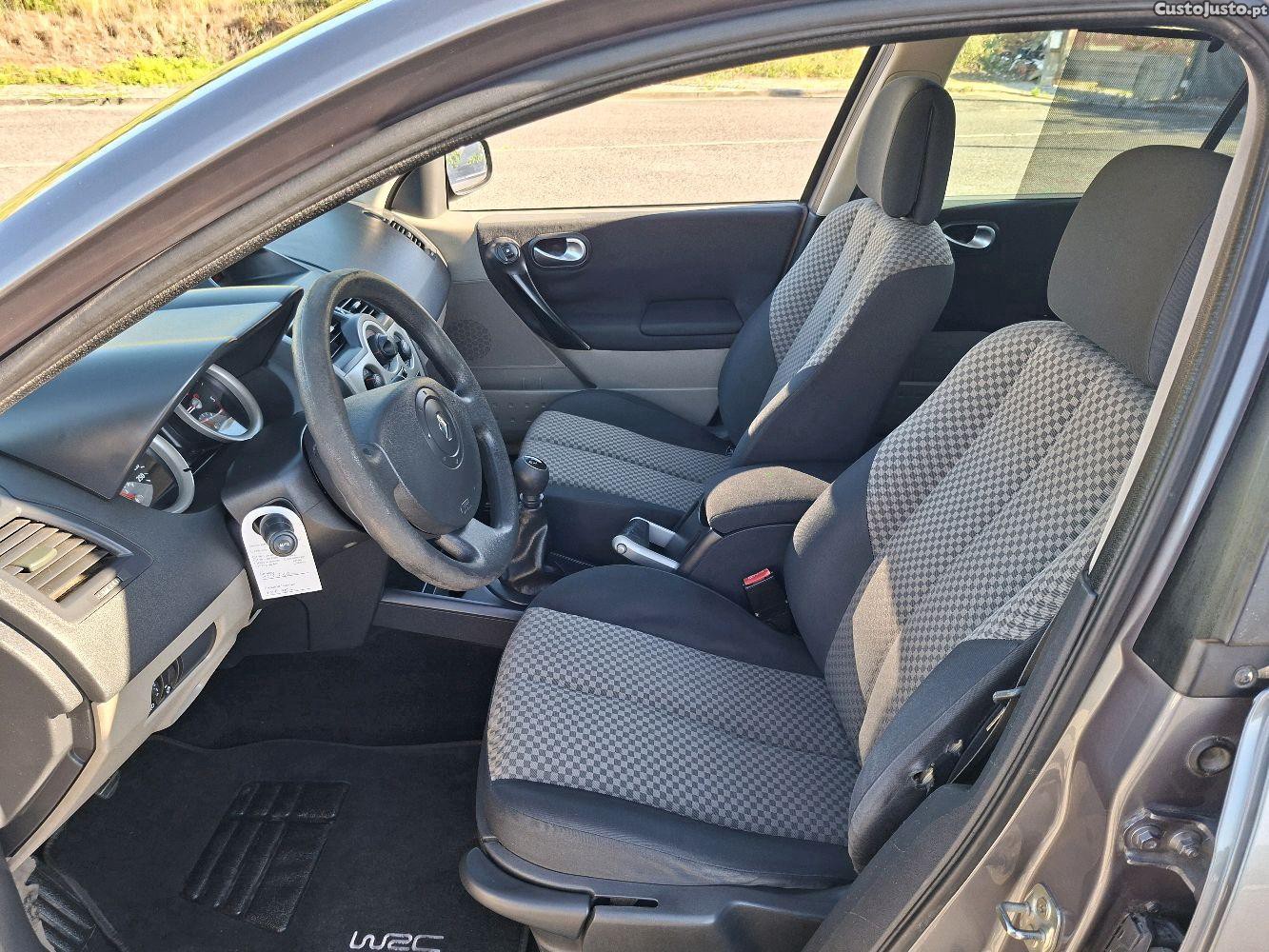 Renault Mégane 1.5 Dci 105cv Estimada — fotografia 6