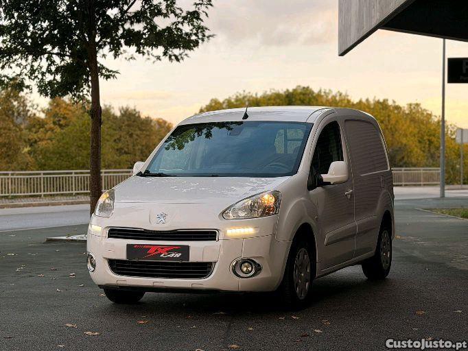Peugeot Partner 1.6 e-HDI 90cv Topo de Gama - 14 — photo 2