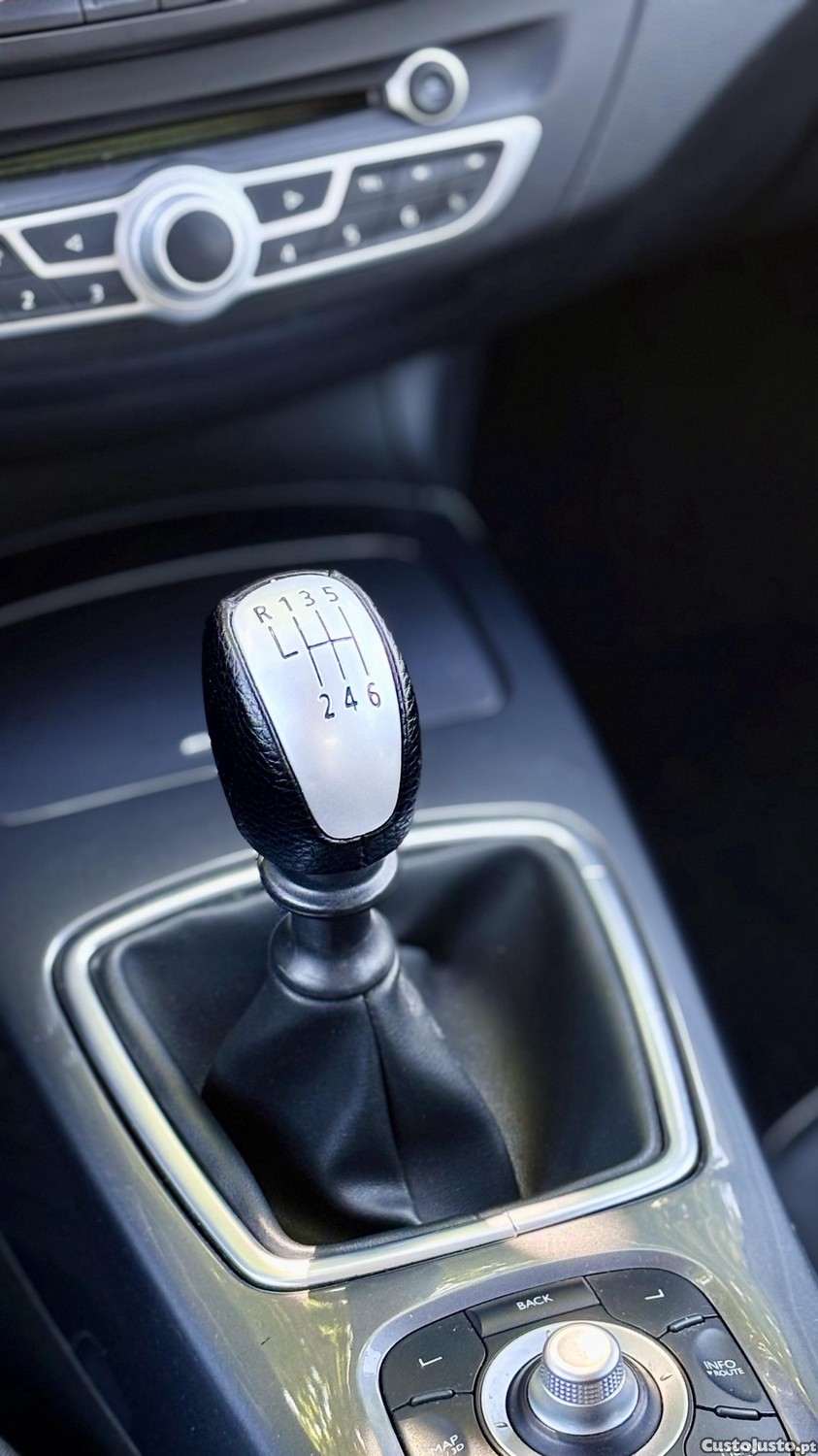 Renault Laguna 1.5II — fotografia 3