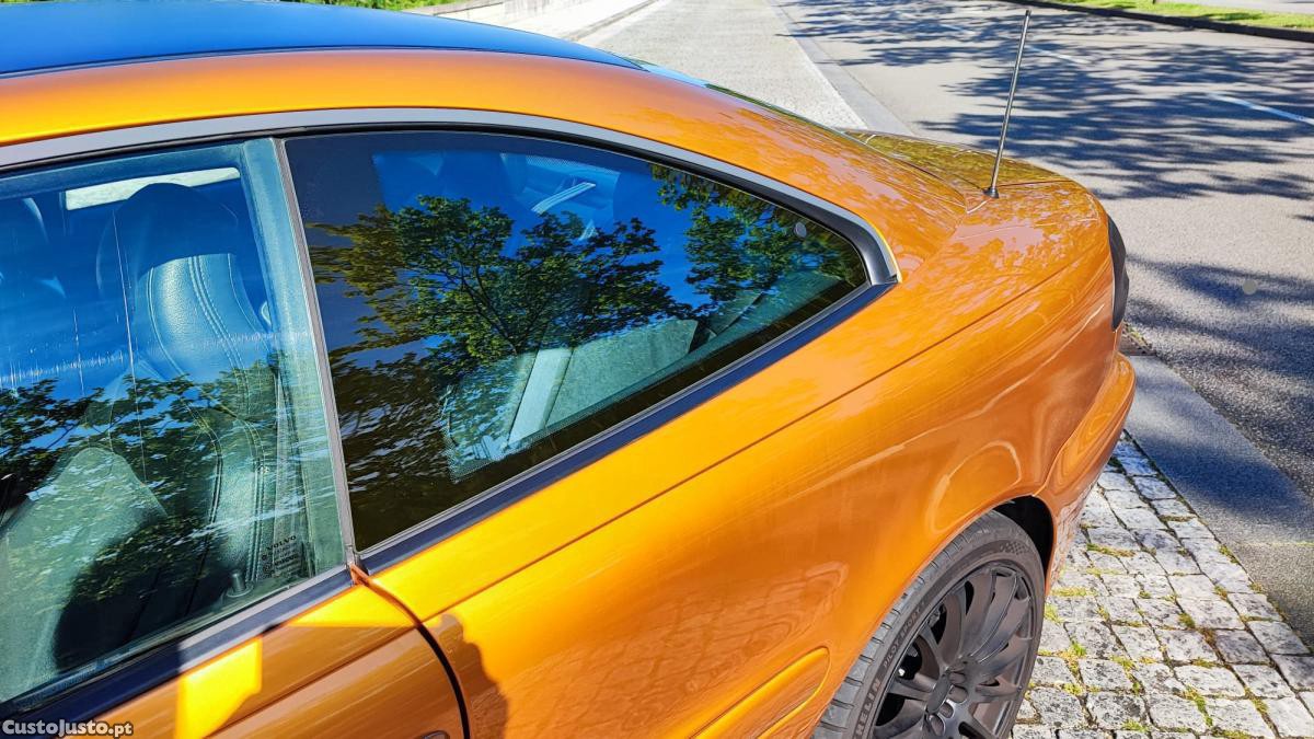 Volvo C70 2.3 T5 Coupé - 98 foto 4