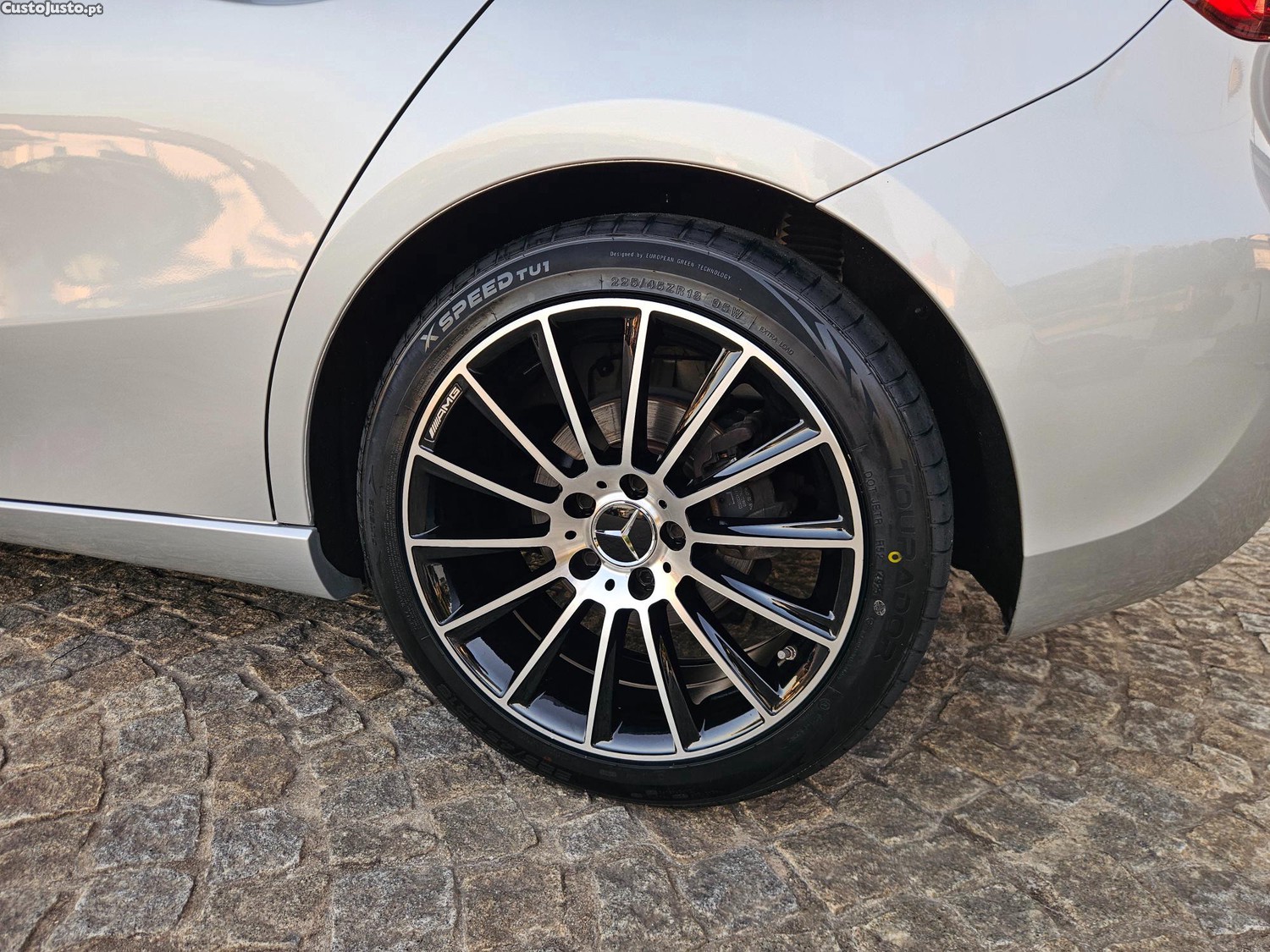 Mercedes-Benz A 180 D STYLE — fotografia 18