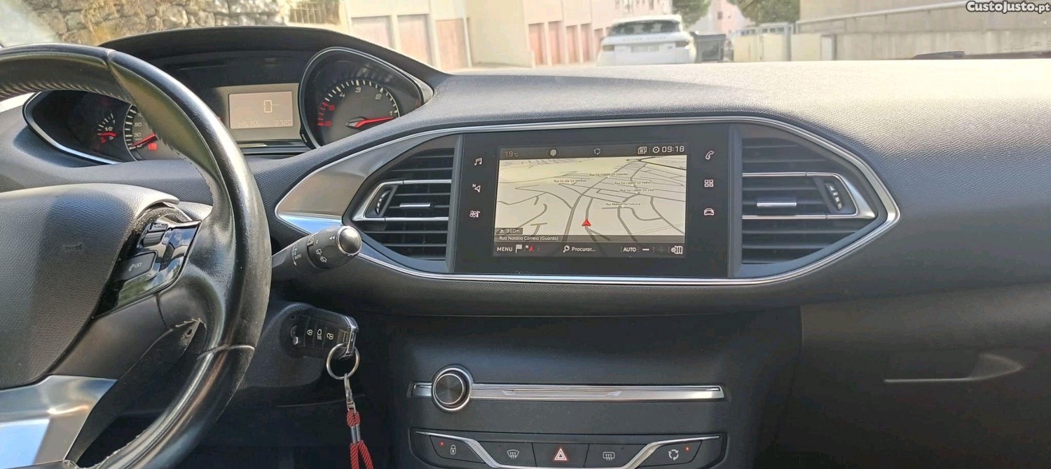 Peugeot 308 SW — fotografia 2
