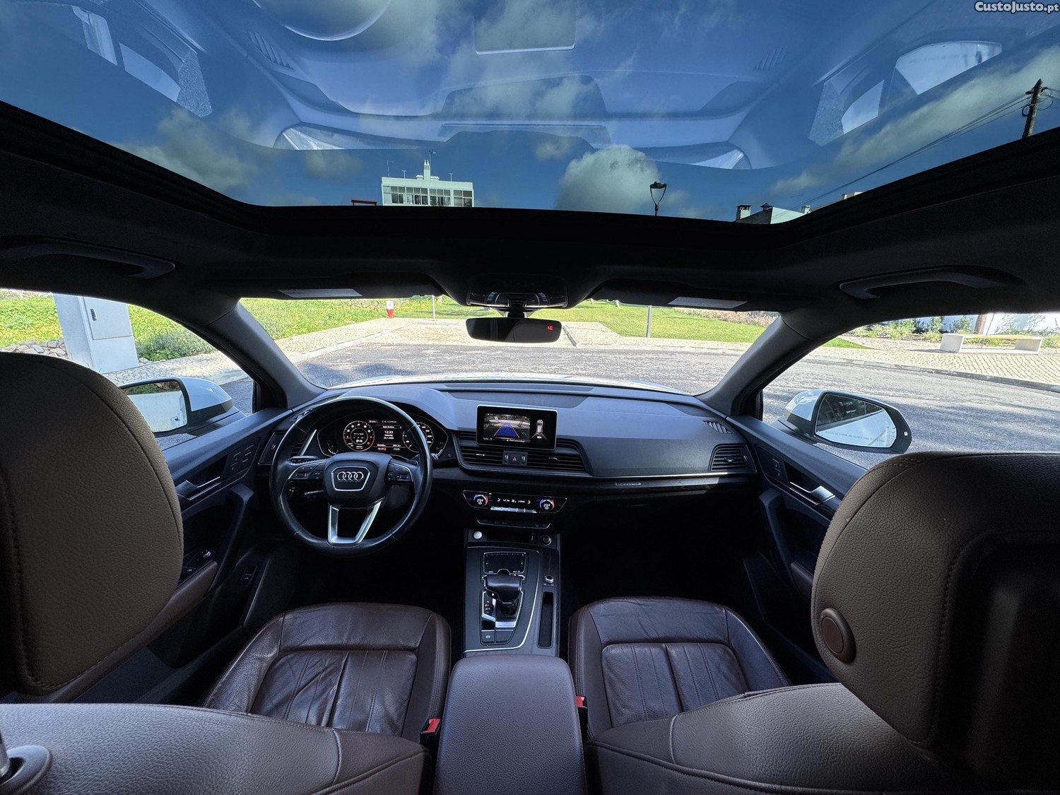 Audi Q5 2.0 TFSI QUATTROS-TRONIC — fotografia 7