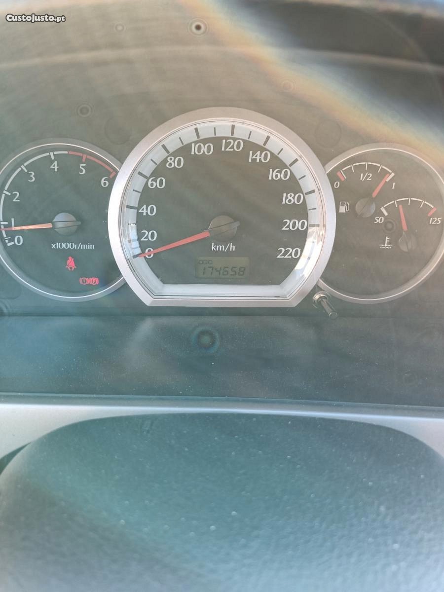 Chevrolet Nubira 2.0 TCDI CDX SW — fotografia 5