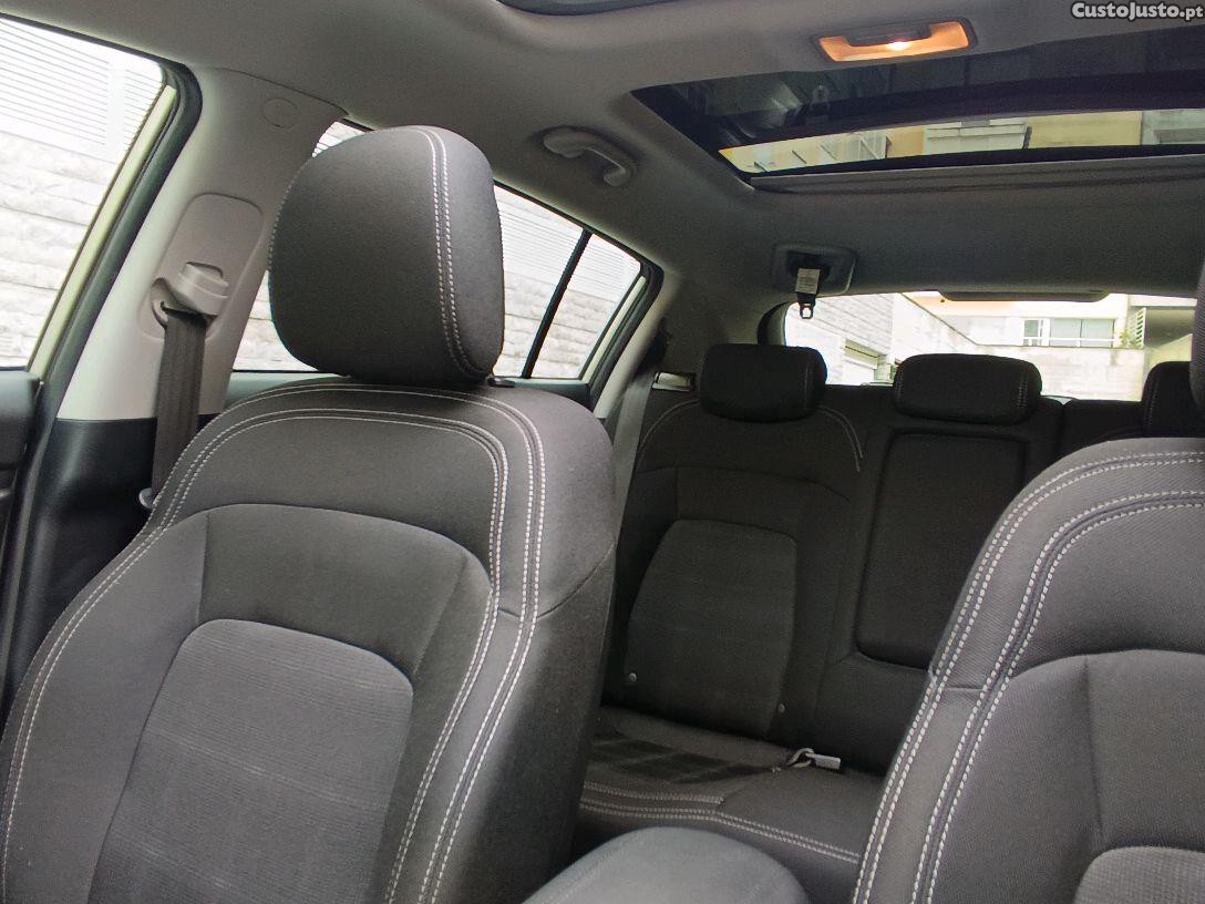 Kia Sportage 1.7 CRDi 131Milkms Nac — fotografia 4