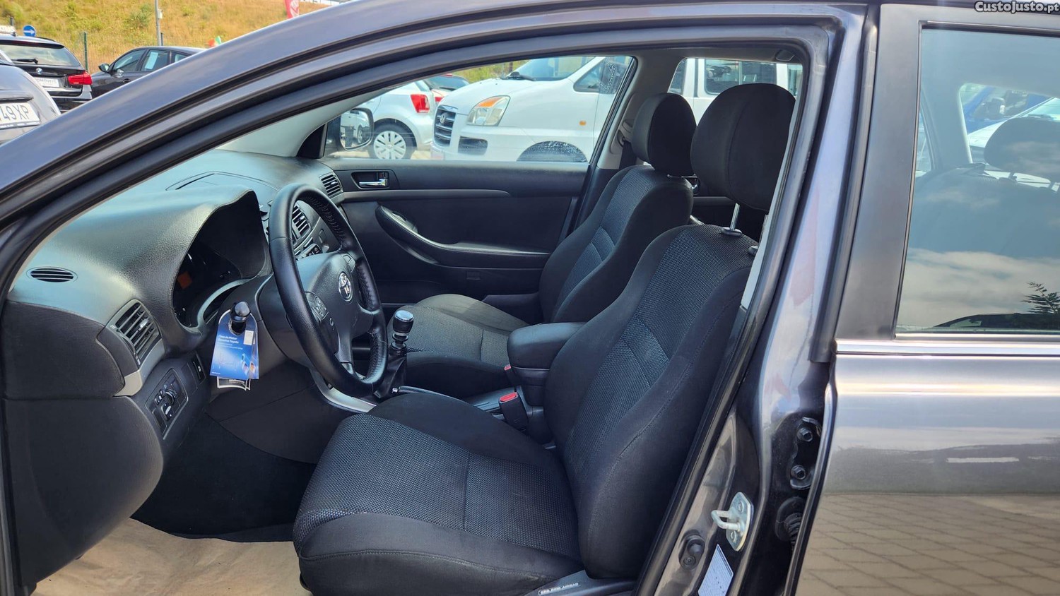 Toyota Avensis SW 2.0 D4D/NACIONAL/C/ GARANTIA — fotografia 5