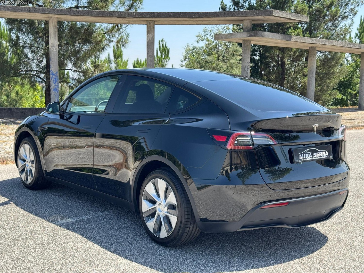 Tesla Model Y Tração Traseira — fotografia 19