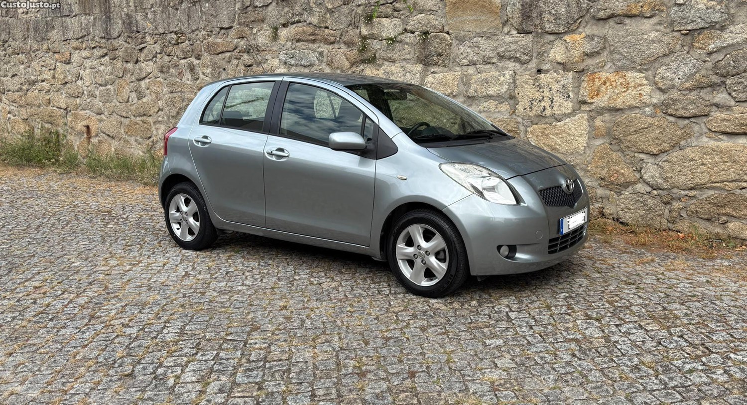 Toyota Yaris 1.0 VVT-i Sol High Pack — photo 2