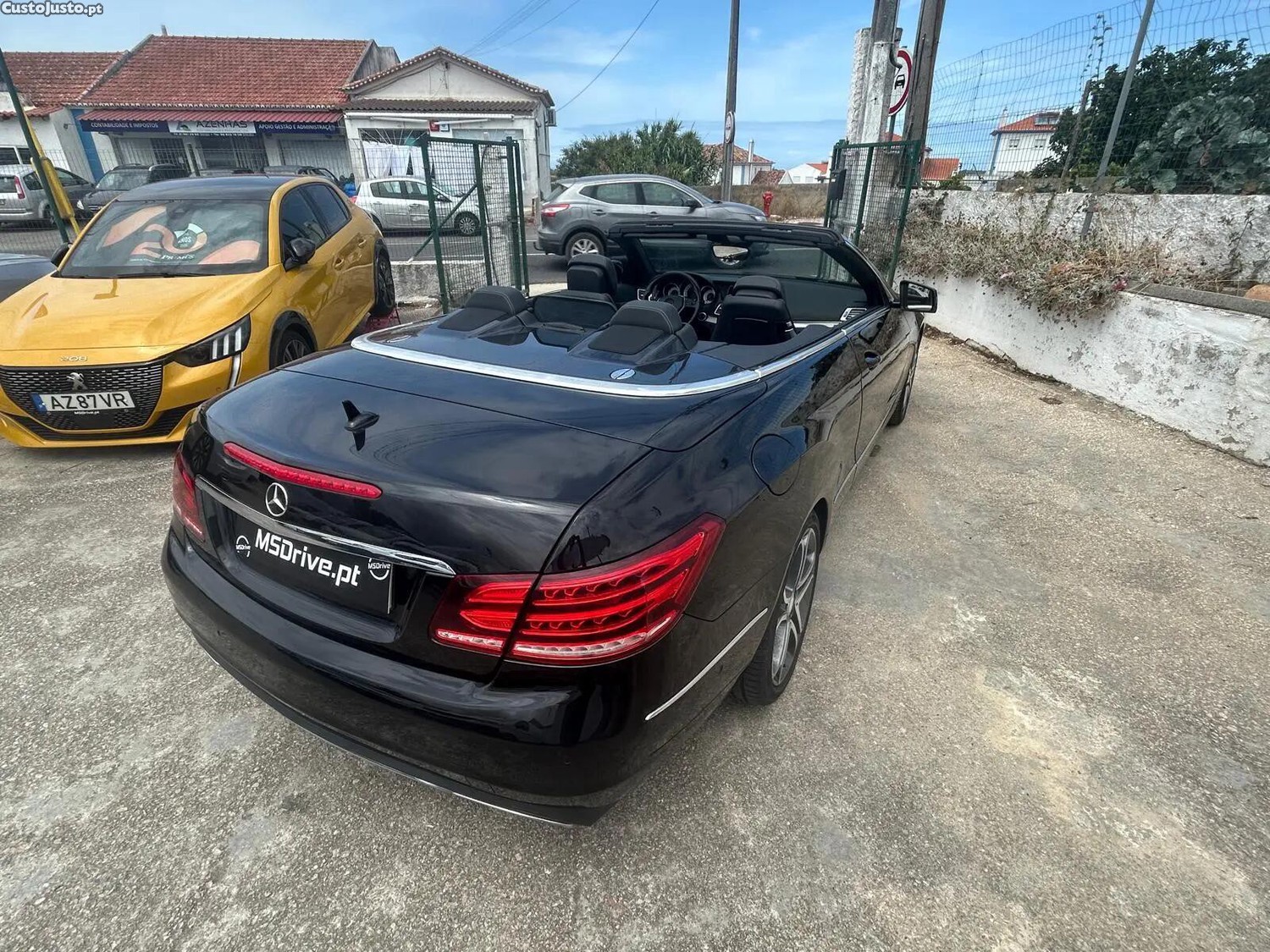 Mercedes-Benz E 220 BlueTEC Auto — fotografia 11