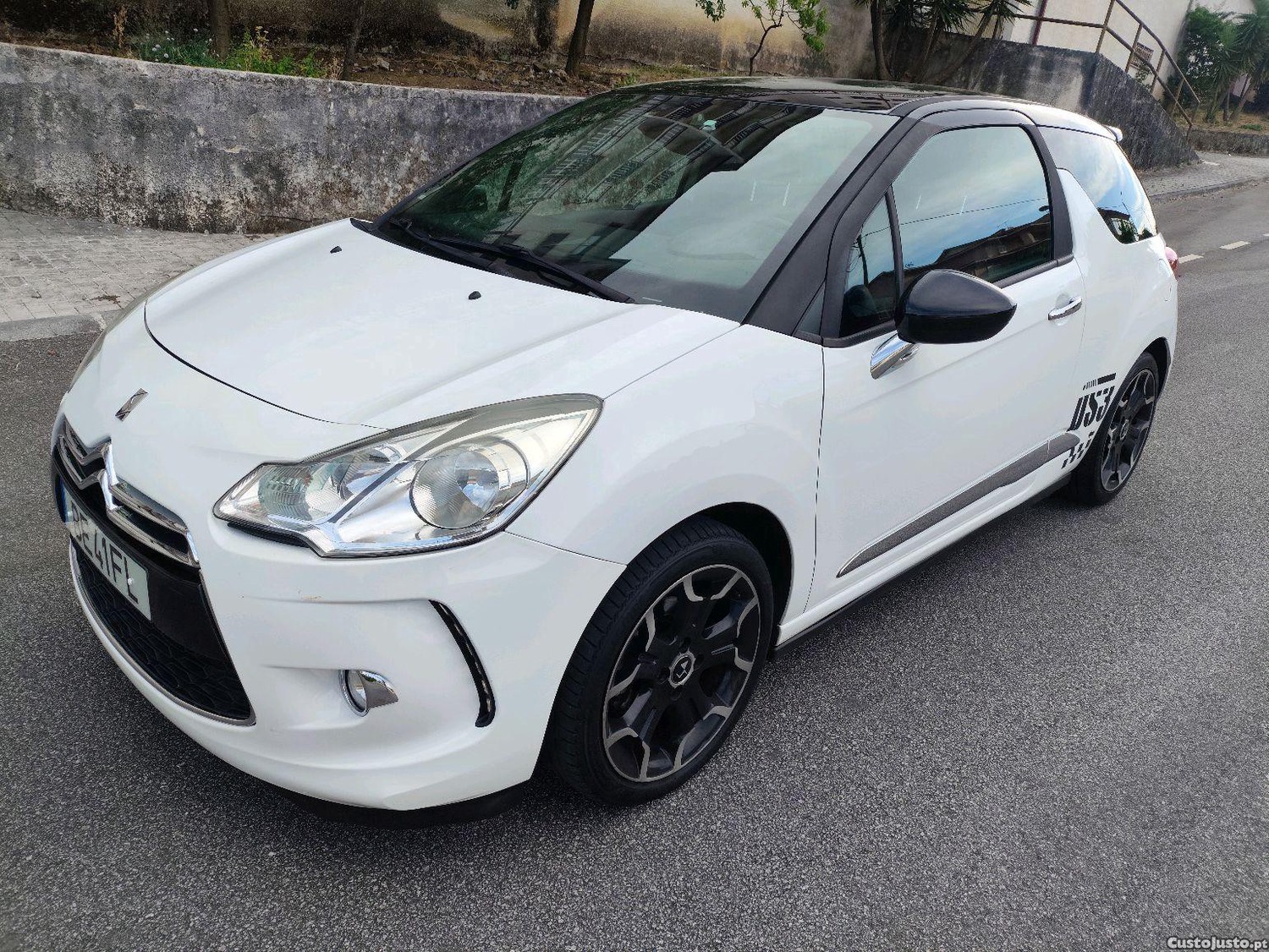 Citroën DS3 1.6 HDI Ultra Prestige — fotografia 6