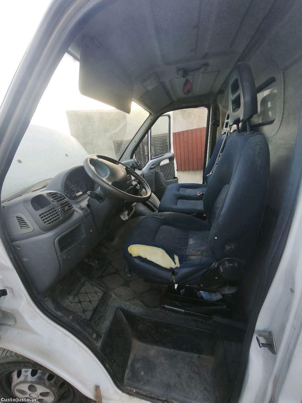 Peugeot Boxer 2.2 HDI — fotografia 4