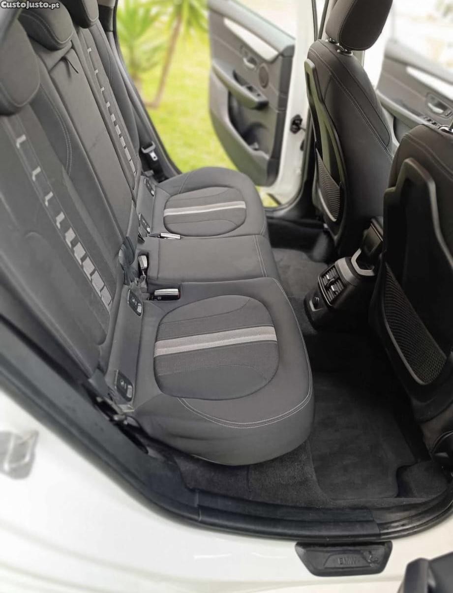 BMW 216 Active Tourer 216 — fotografia 4