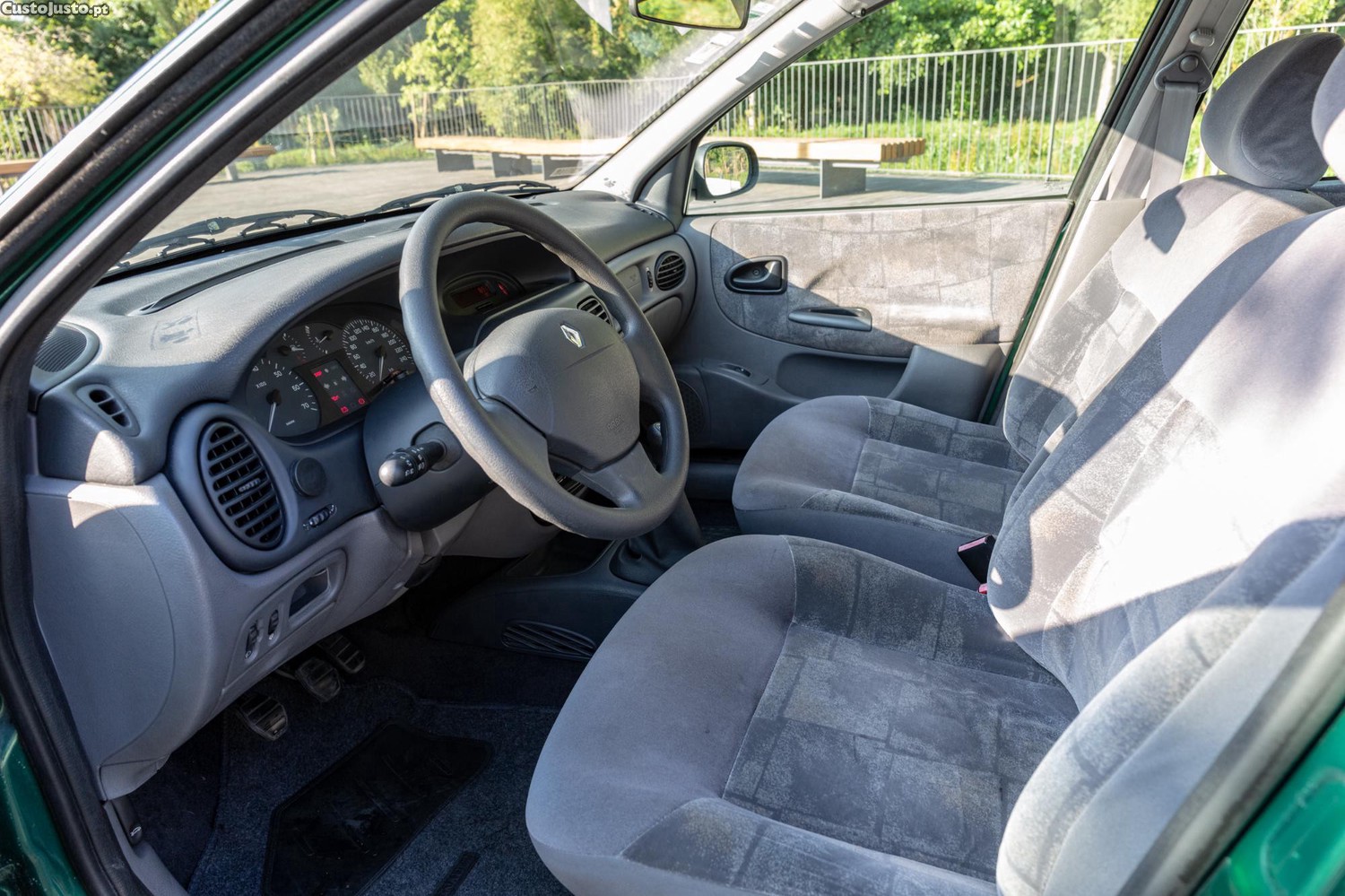 Renault Mégane 1.4 16v Expression — fotografia 6