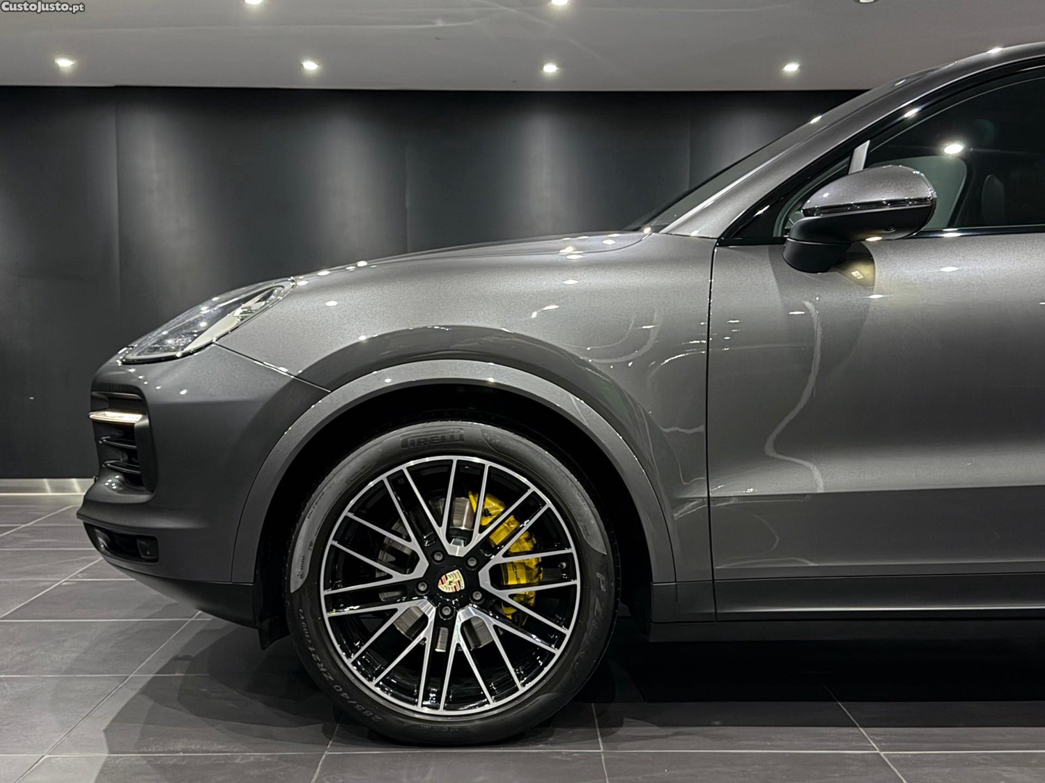 Porsche Cayenne Coupé E-Hybrid — photo 3
