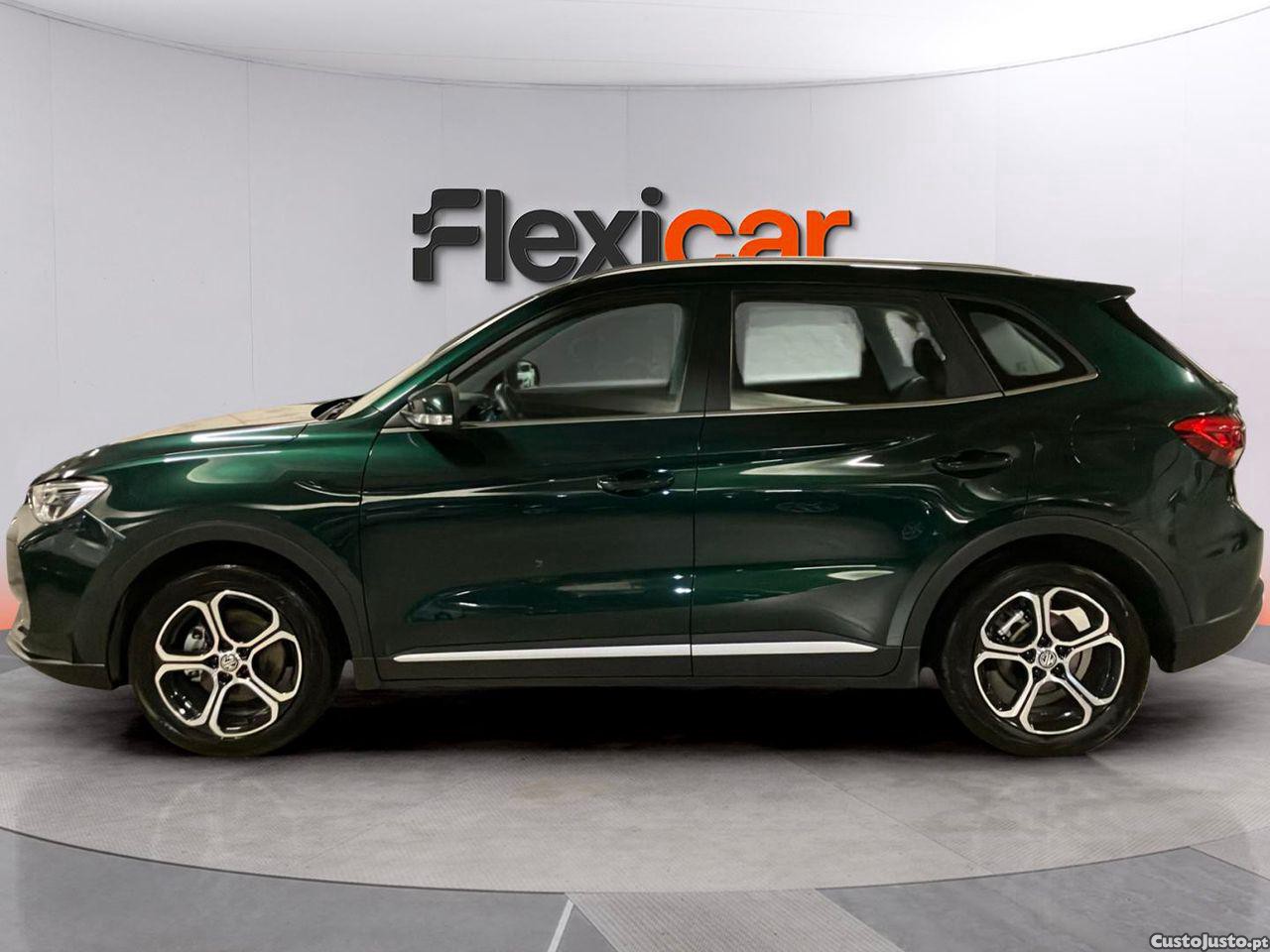 MG ZS 1.5 Hybrid+ Luxury — photo 5