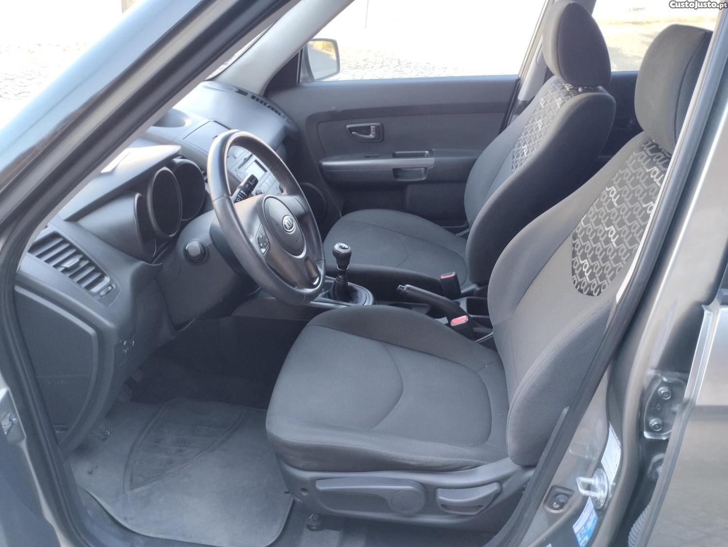 Kia Soul 1.6 CRDI 128cv (SUV) - NACIONAL - 160.000kms - C/ Garantia — fotografia 14