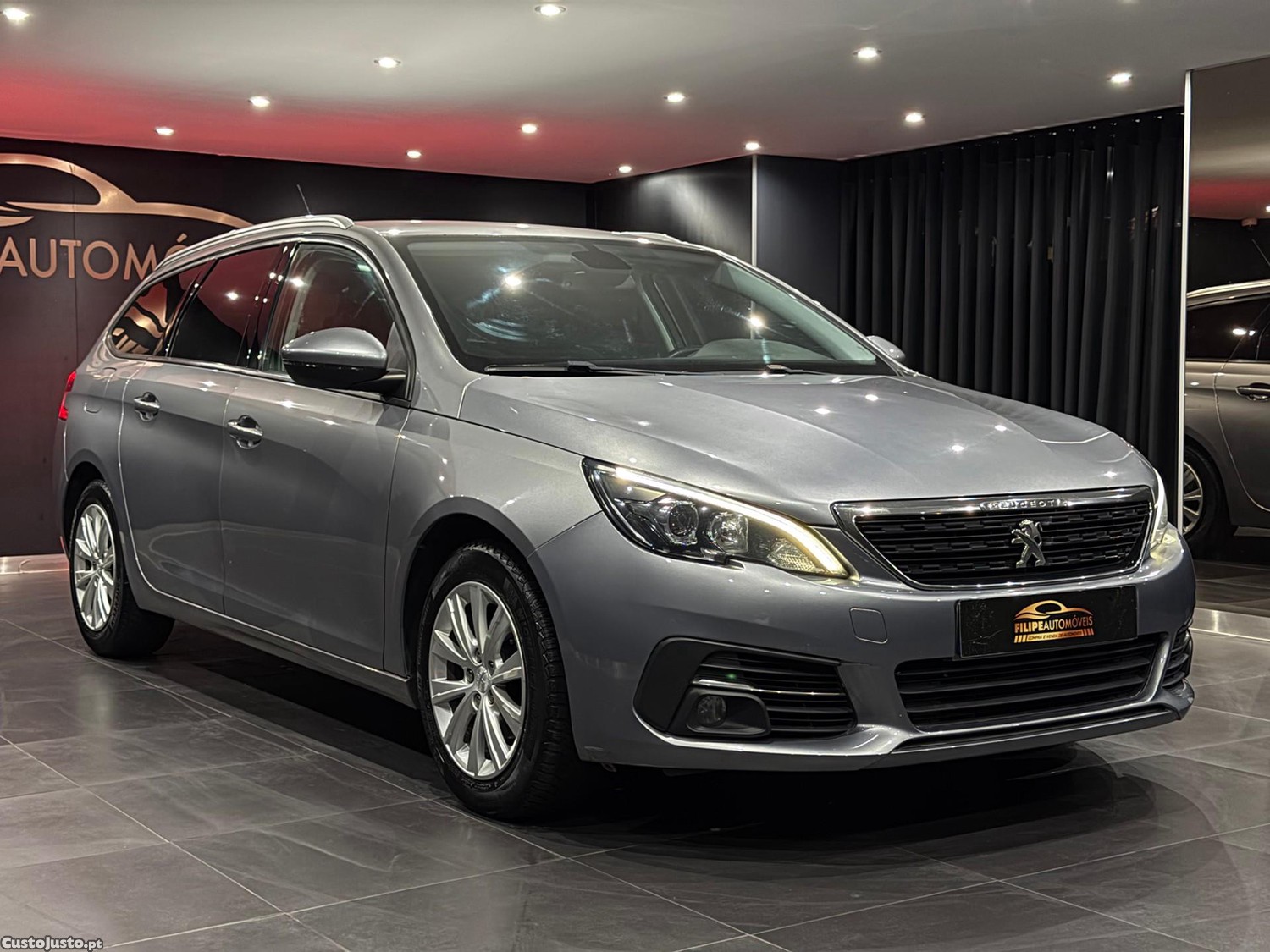 Peugeot 308 SW 1.6 BlueHDi Allure — fotografia 17