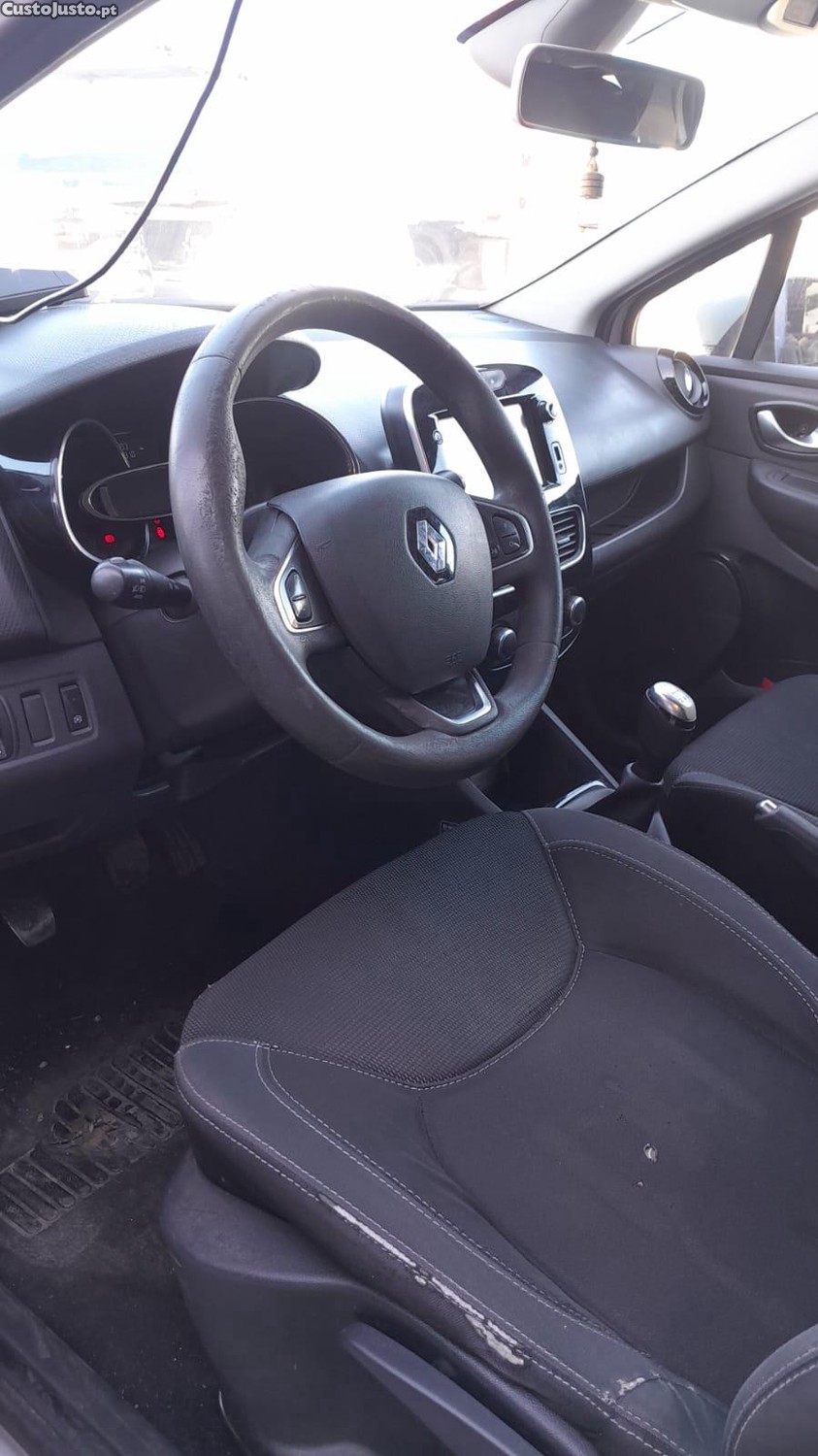Renault Clio Sport Tourer — photo 5
