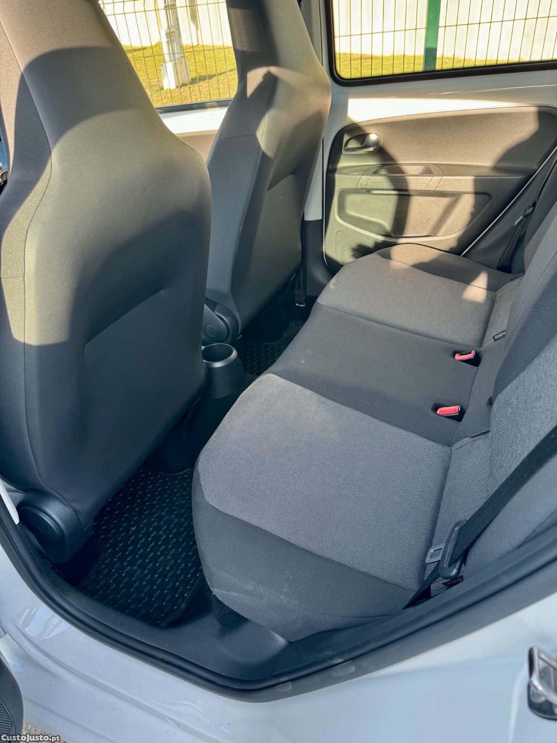 VW Up! 1.0 60cv — photo 5