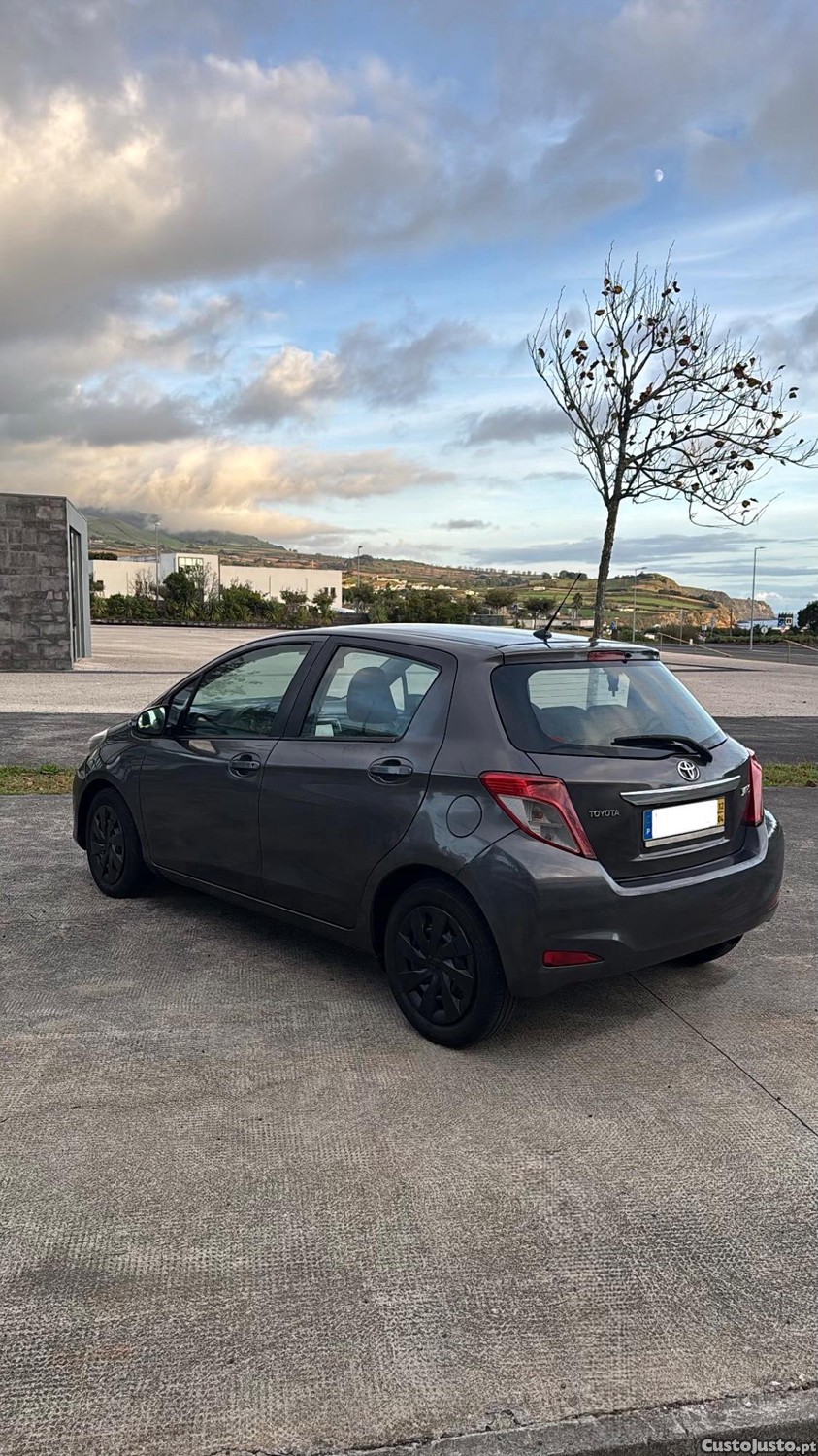 Toyota Yaris 1.4 D4d — photo 4