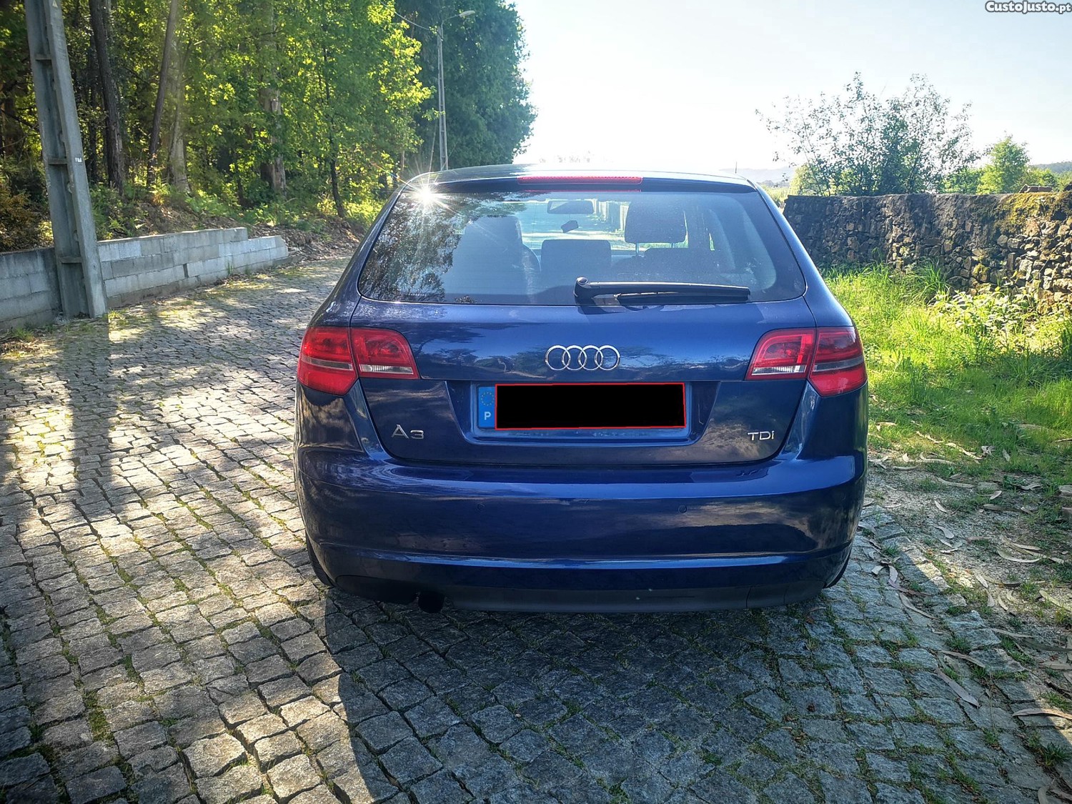 Audi A3 Sportback 1.6 TDI 105cv Attraction c/ Garantia — fotografia 6