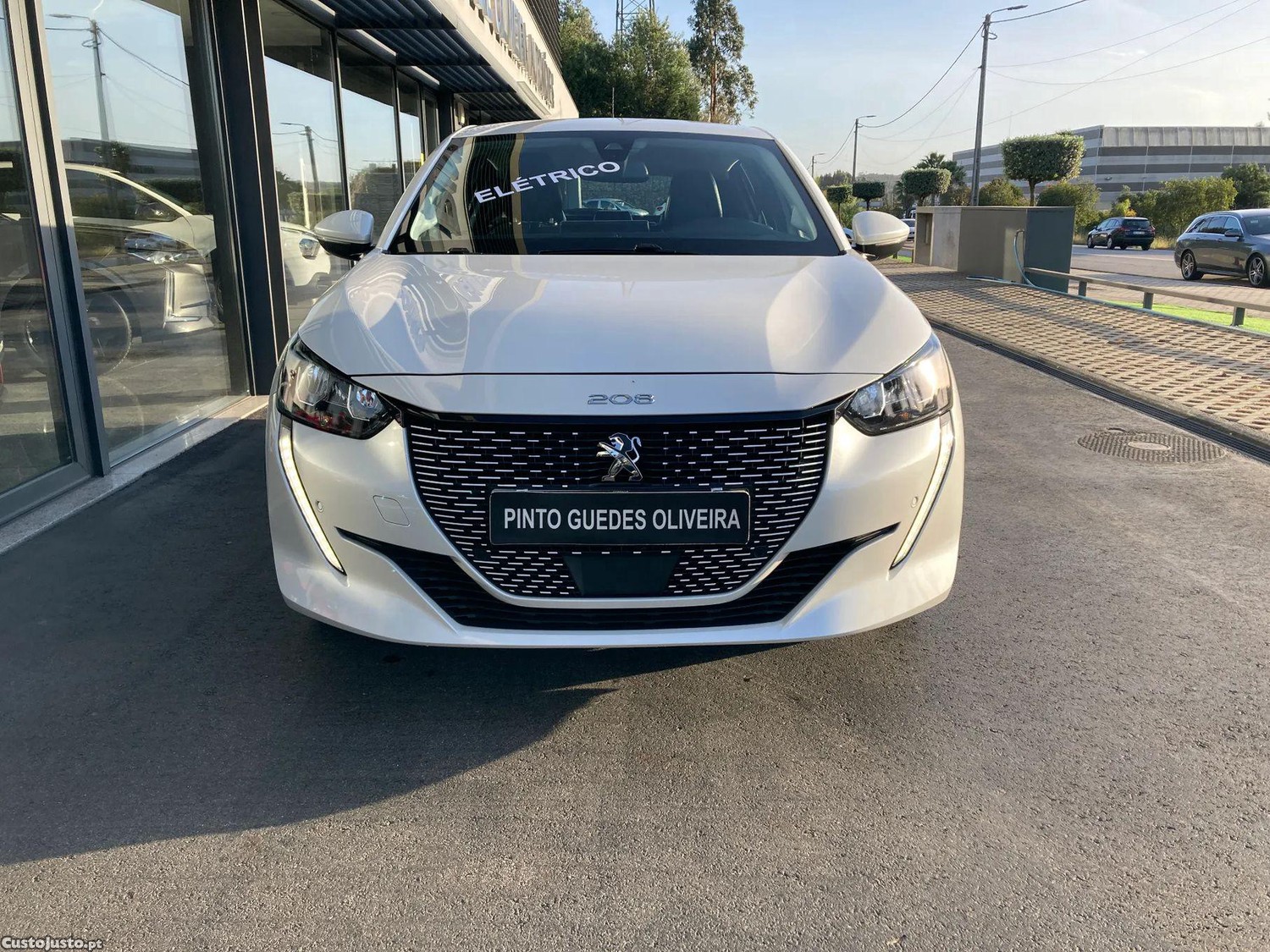 Peugeot e-208 50 kWh Active Pack - 20 — photo 2