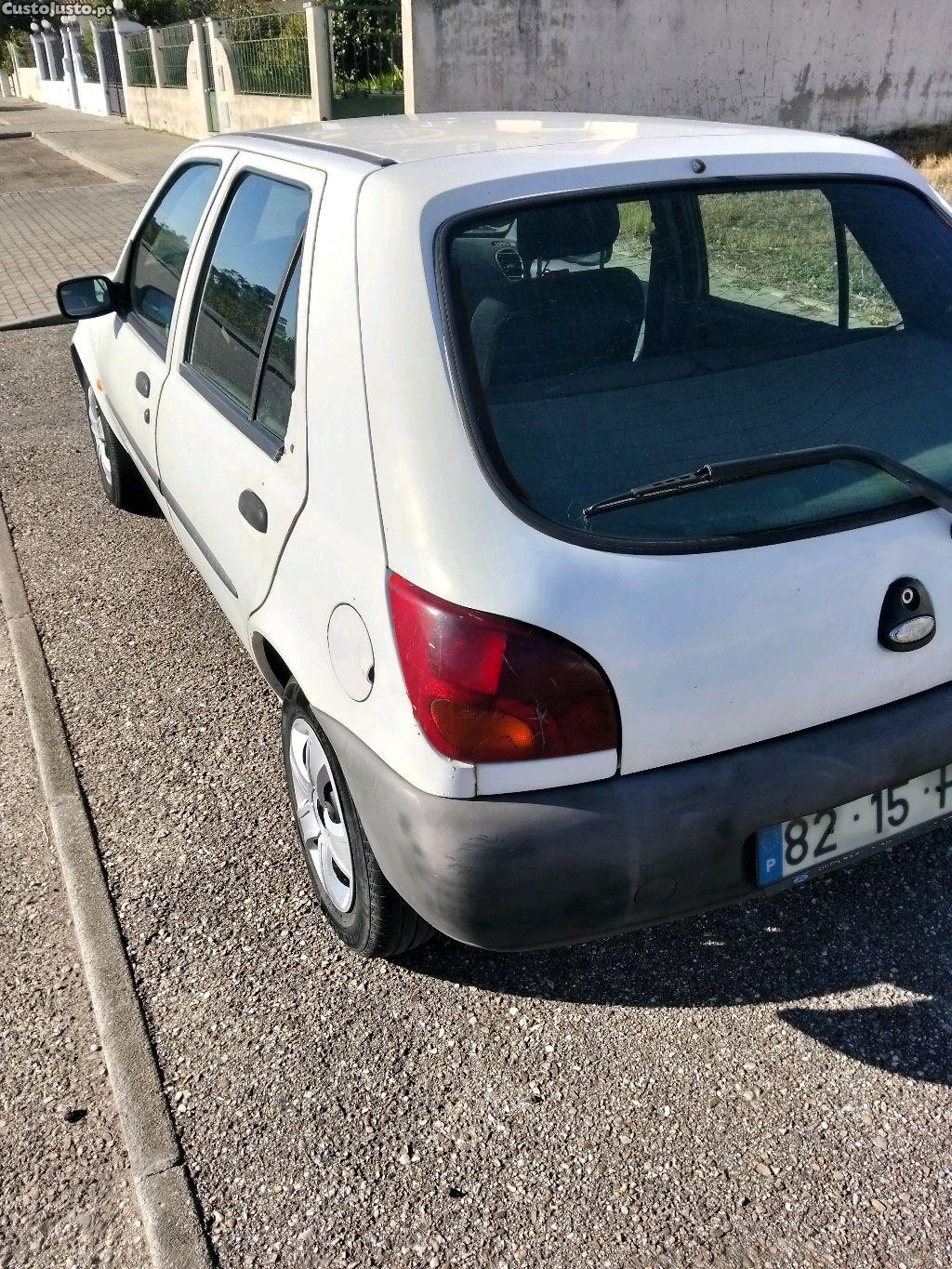 Ford Fiesta Studio motor 1.8 d — photo 4