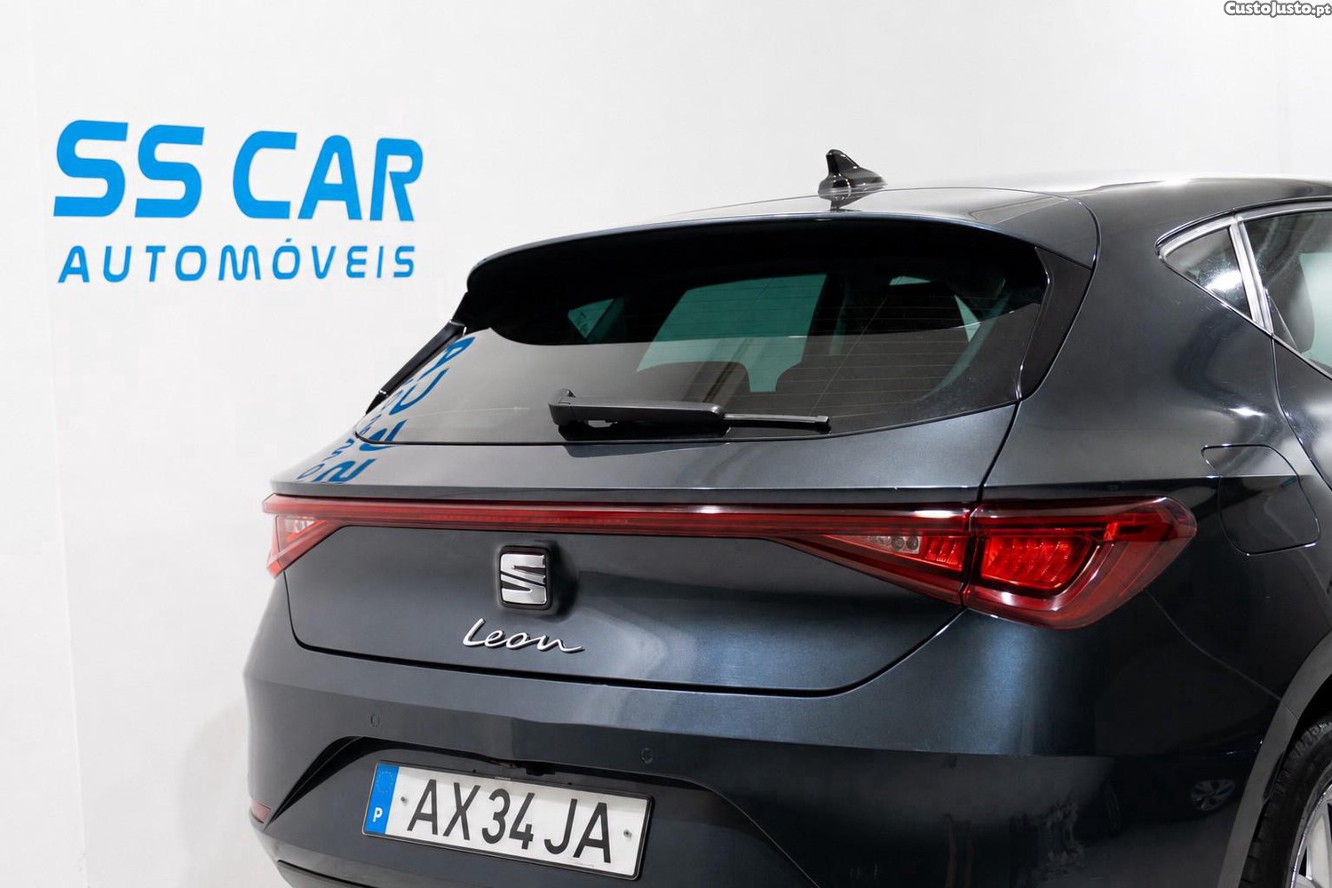 SEAT Leon 1.0 ETSI Style DSG — fotografia 21