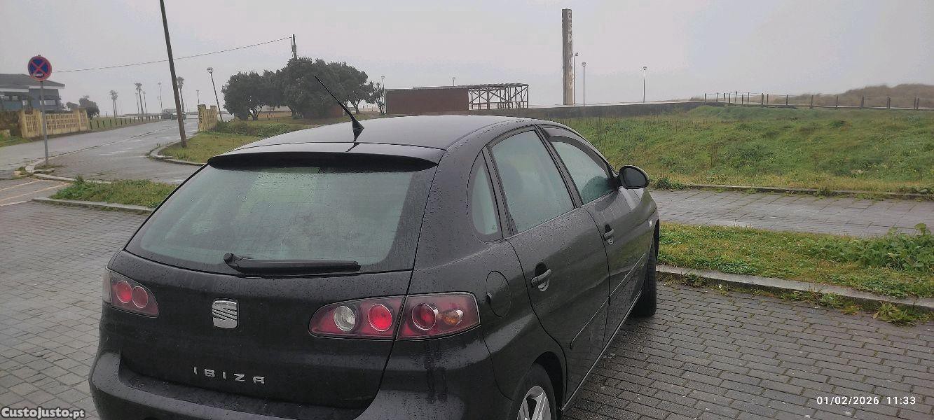 SEAT Ibiza 1400tdi — fotografia 4