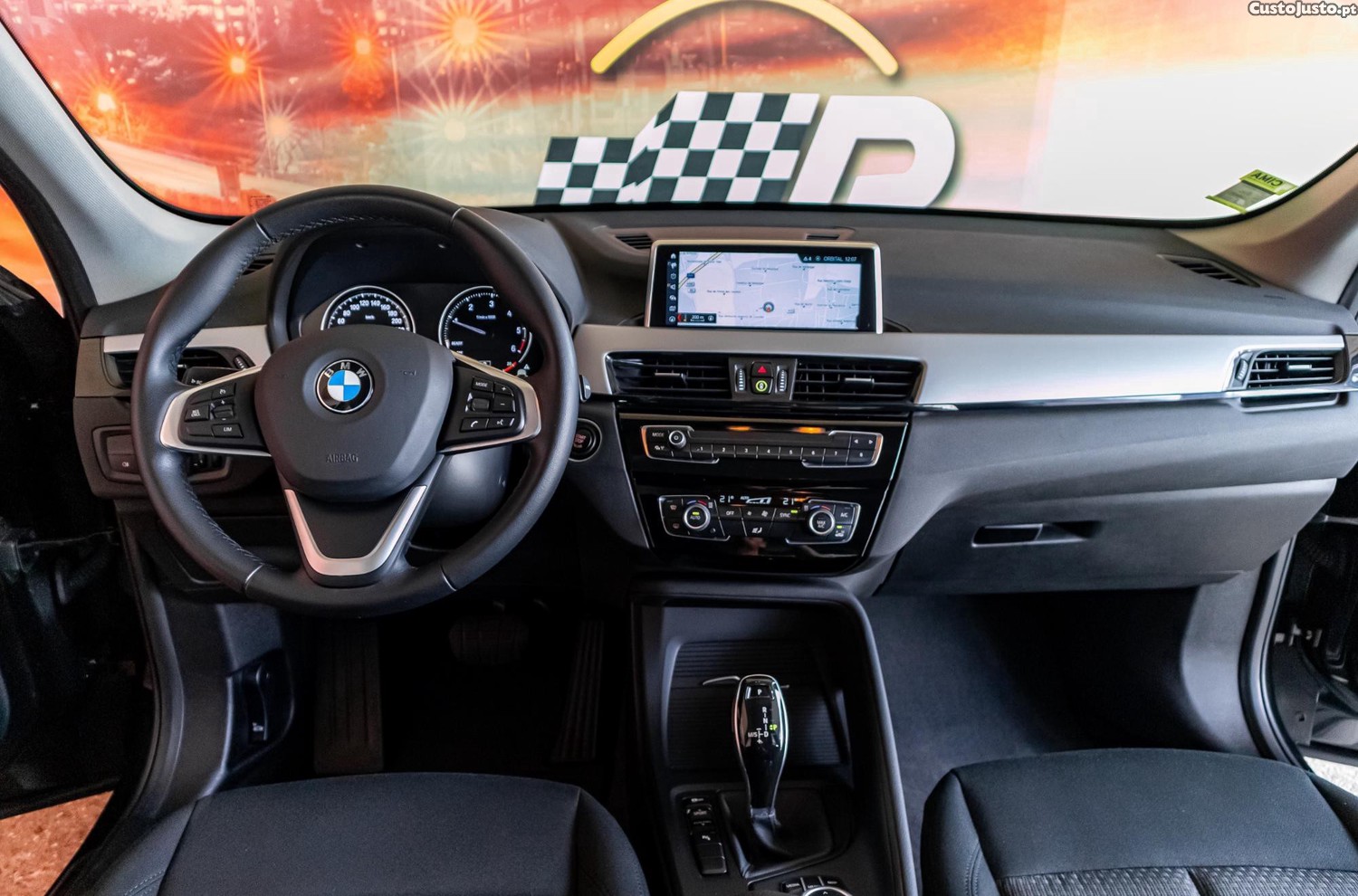 BMW X1 16 D sDrive Auto — fotografia 15