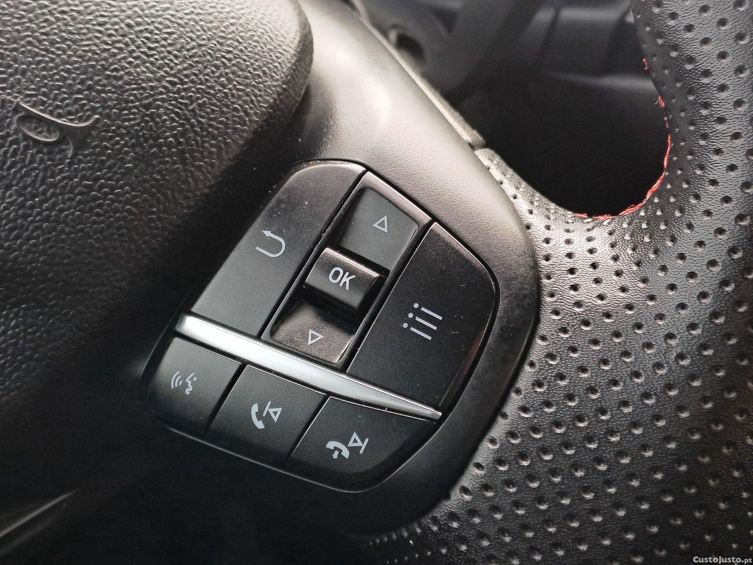 Ford Puma 1.0 ECOBOOST 125CV MHEV ST LINE DESIGN GASOLINA 2023 — fotografia 6