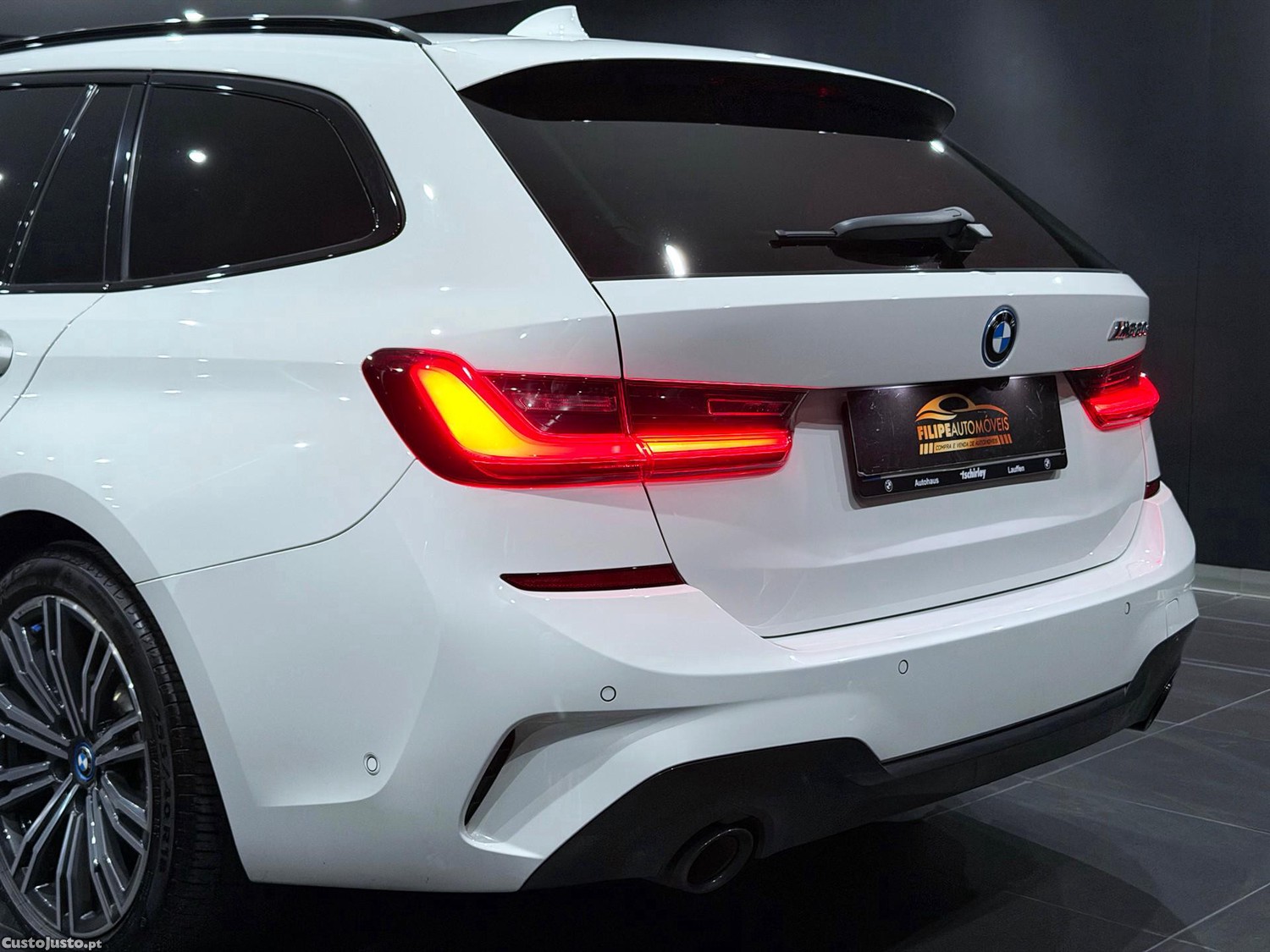 BMW 330 e Pack M Auto — fotografia 15