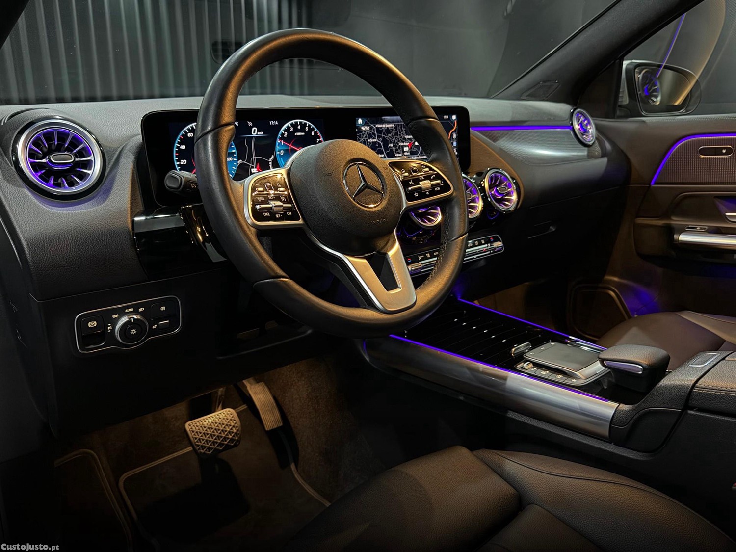 Mercedes-Benz GLA 250 e 8G-DCT Progressive — fotografia 14