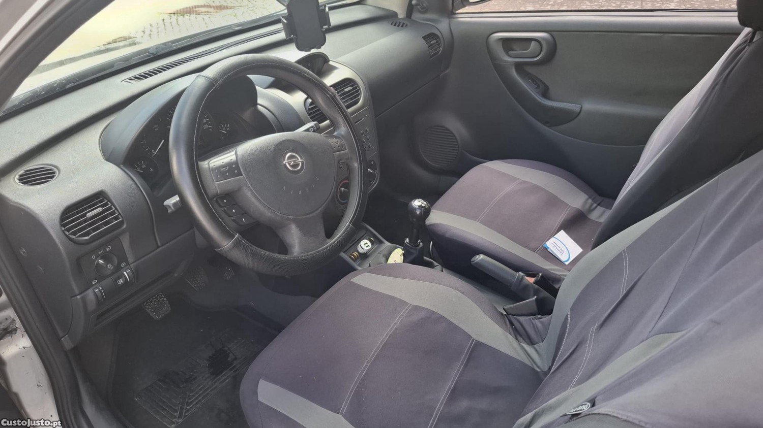 Opel Corsa 1.2 — fotografia 3