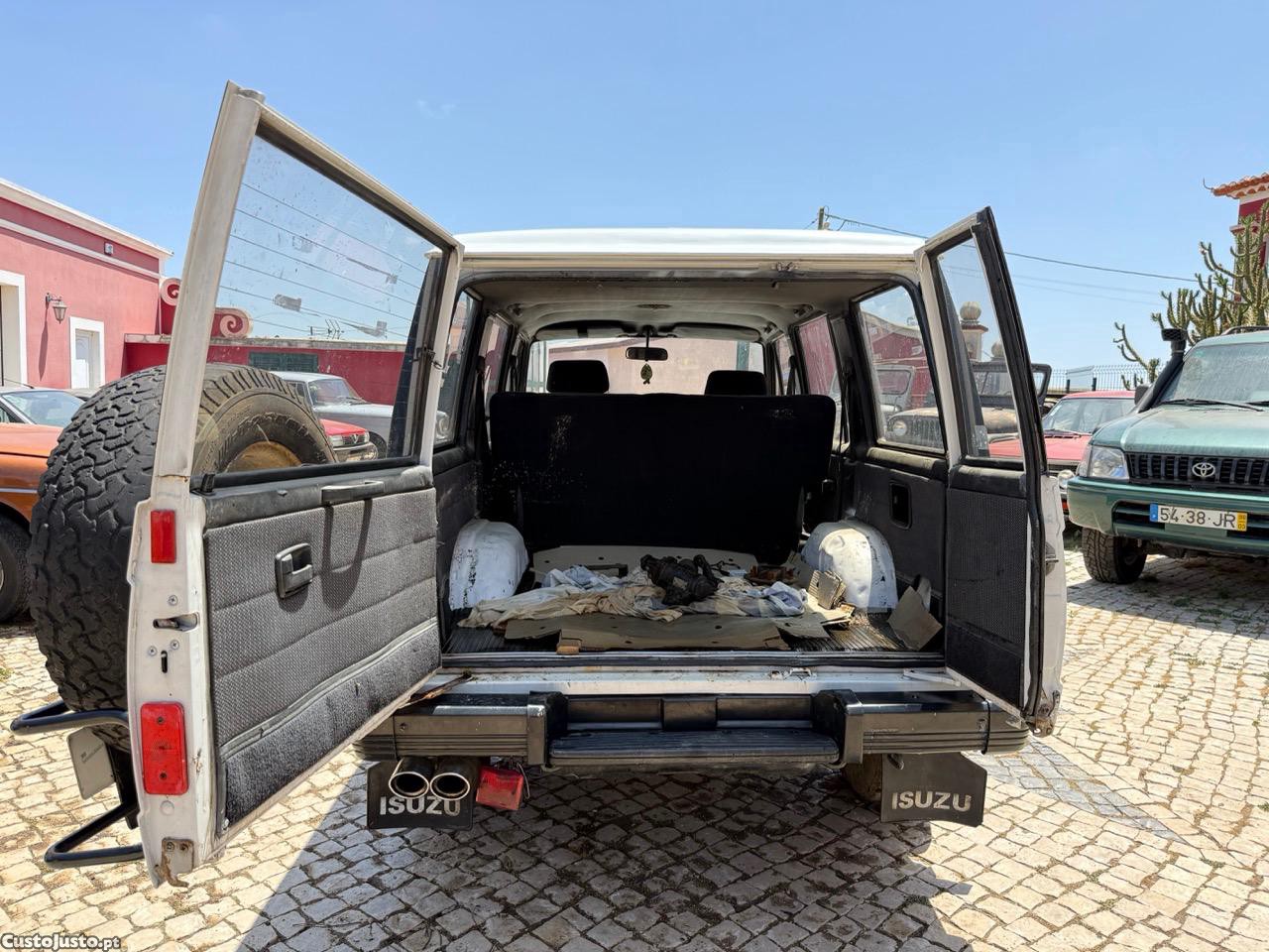 Isuzu Trooper Longo — fotografia 2