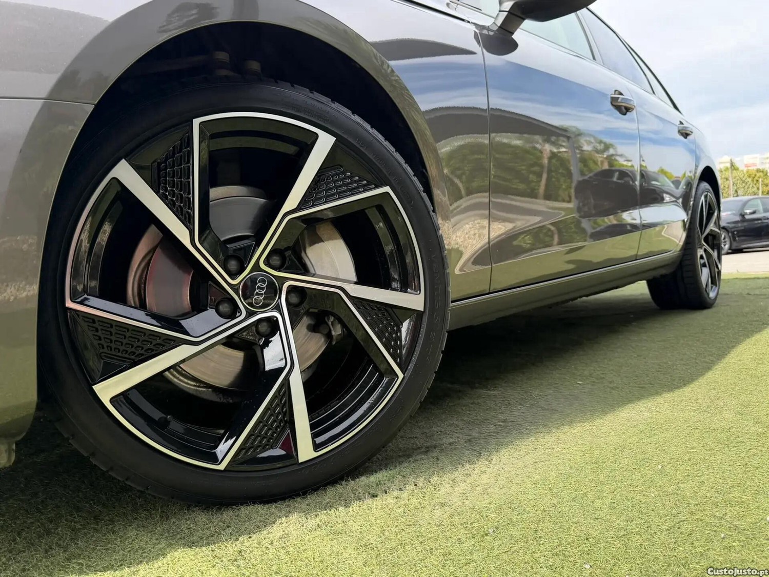 Audi A4 40 TDI S tronic Advanced — photo 3