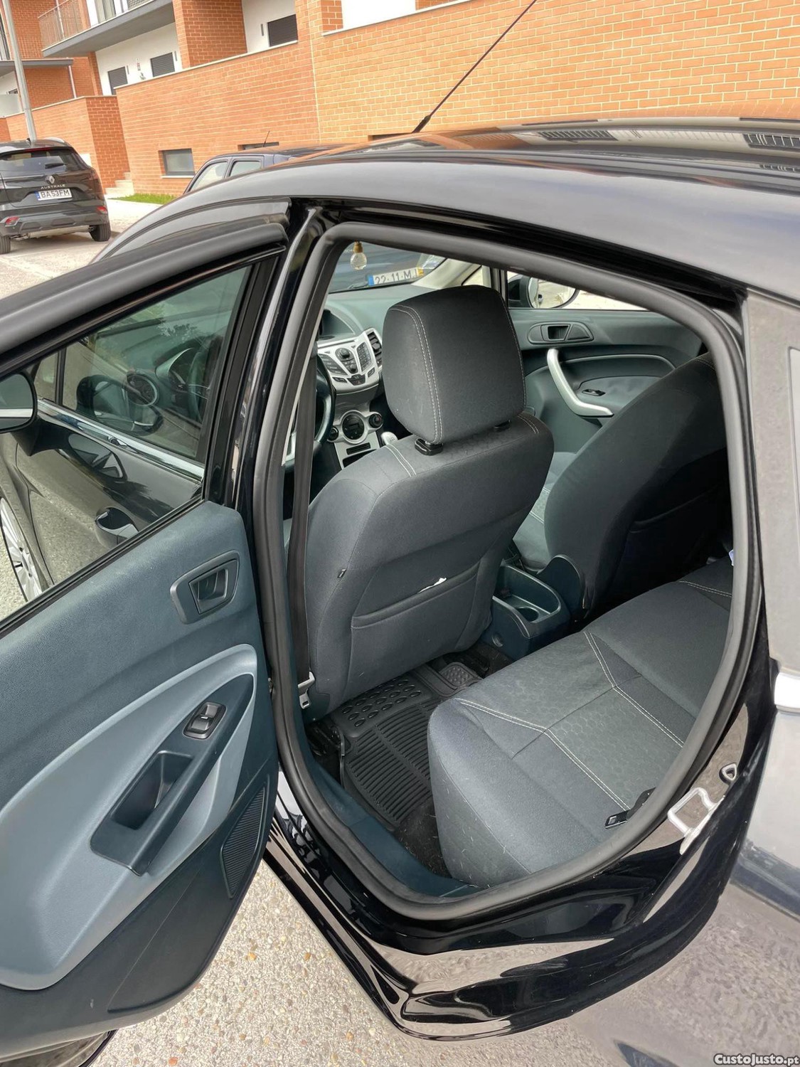 Ford Fiesta 1600 TDCI TITANIUM — fotografia 4
