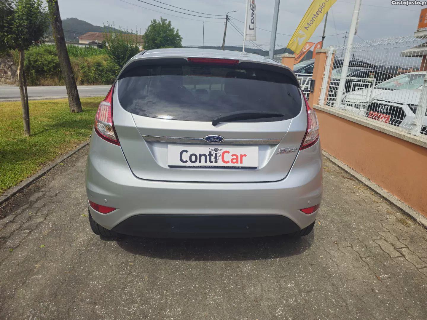 Ford Fiesta 1.5 tdci titanium — fotografia 8