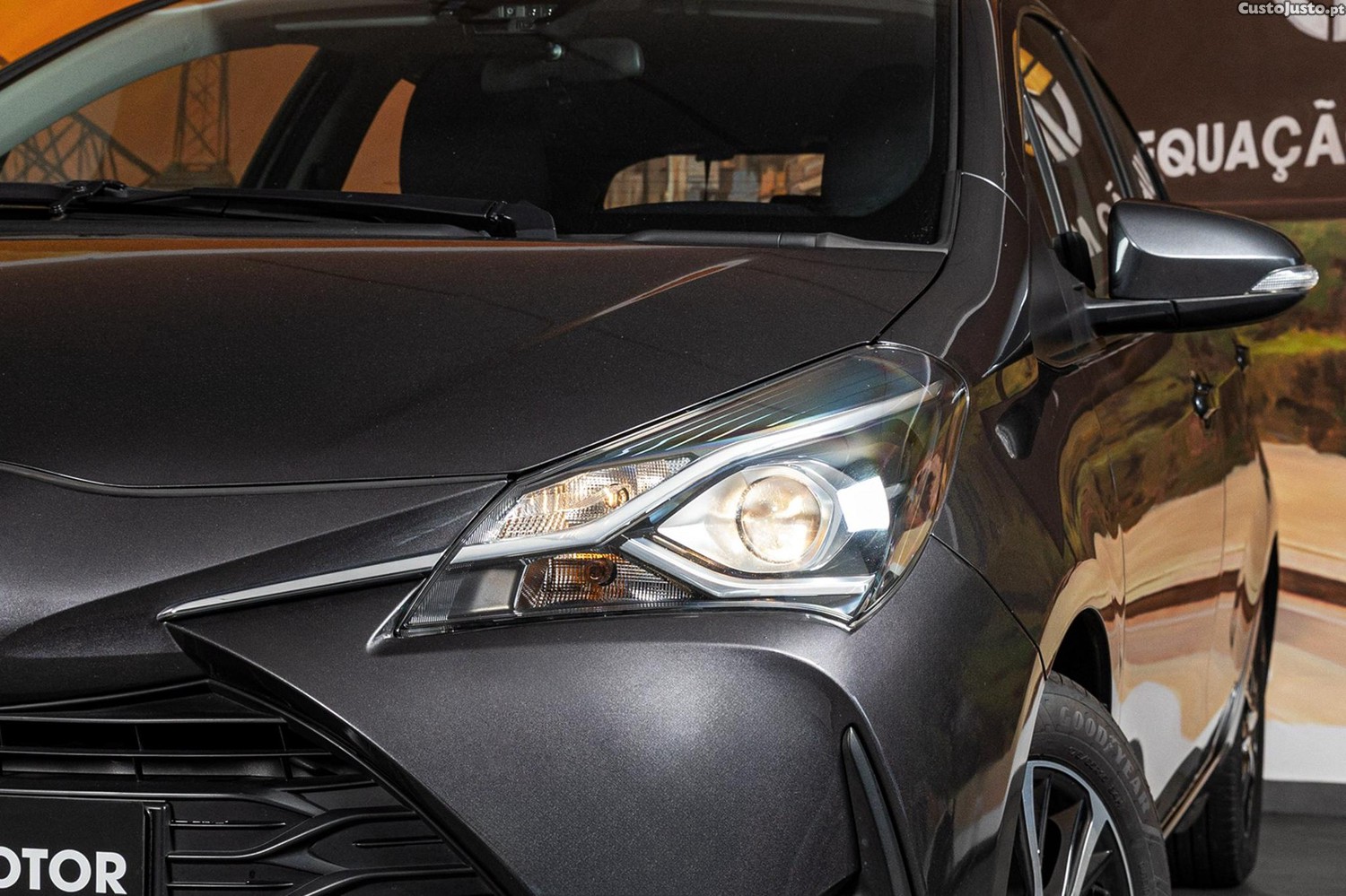 Toyota Yaris 1.0 VVT-i Comfort — fotografia 16