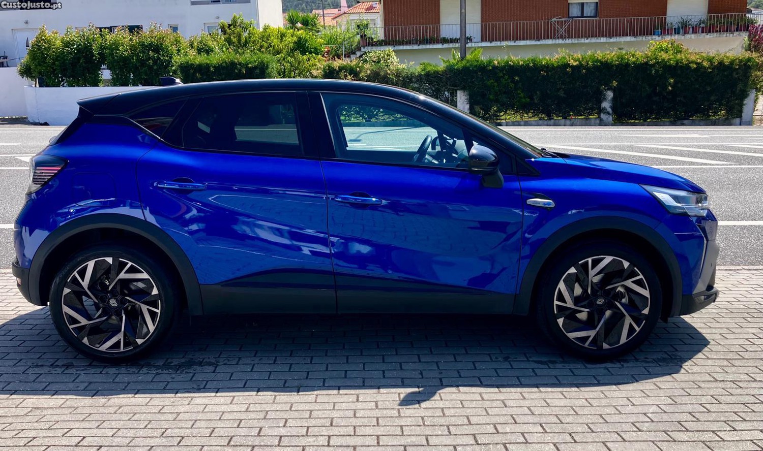 Renault Captur E-Tech Hybrid Esprit Alpine 145 CV — fotografia 7