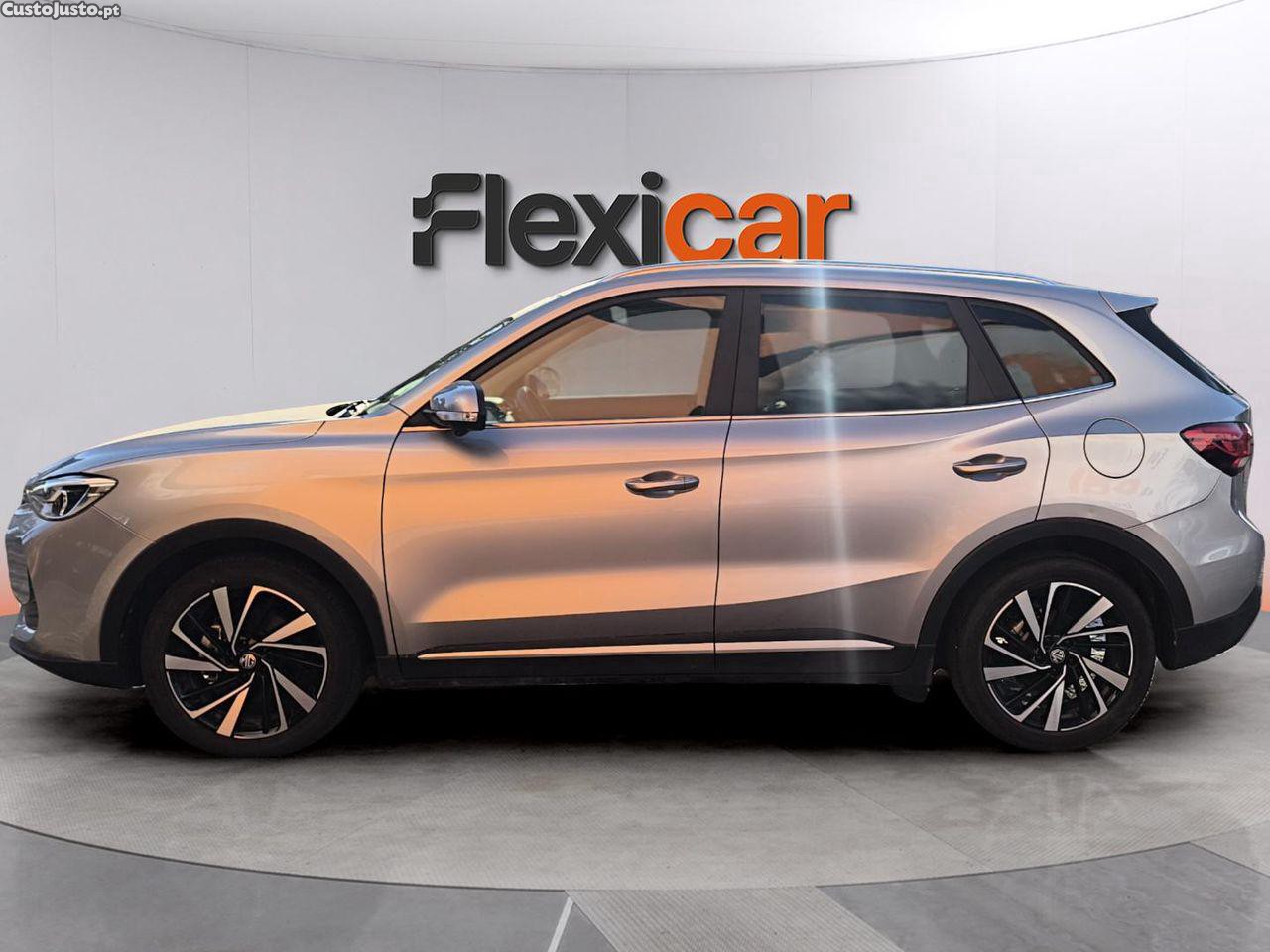 MG ZS 1.5 Hybrid+ Luxury — photo 4