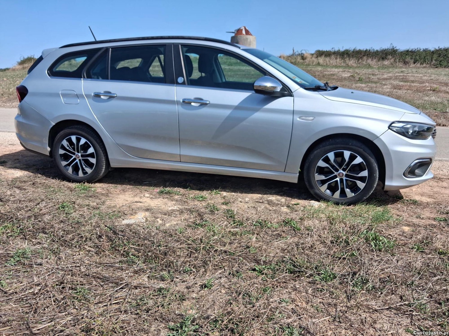 Fiat Tipo Mirror — photo 2