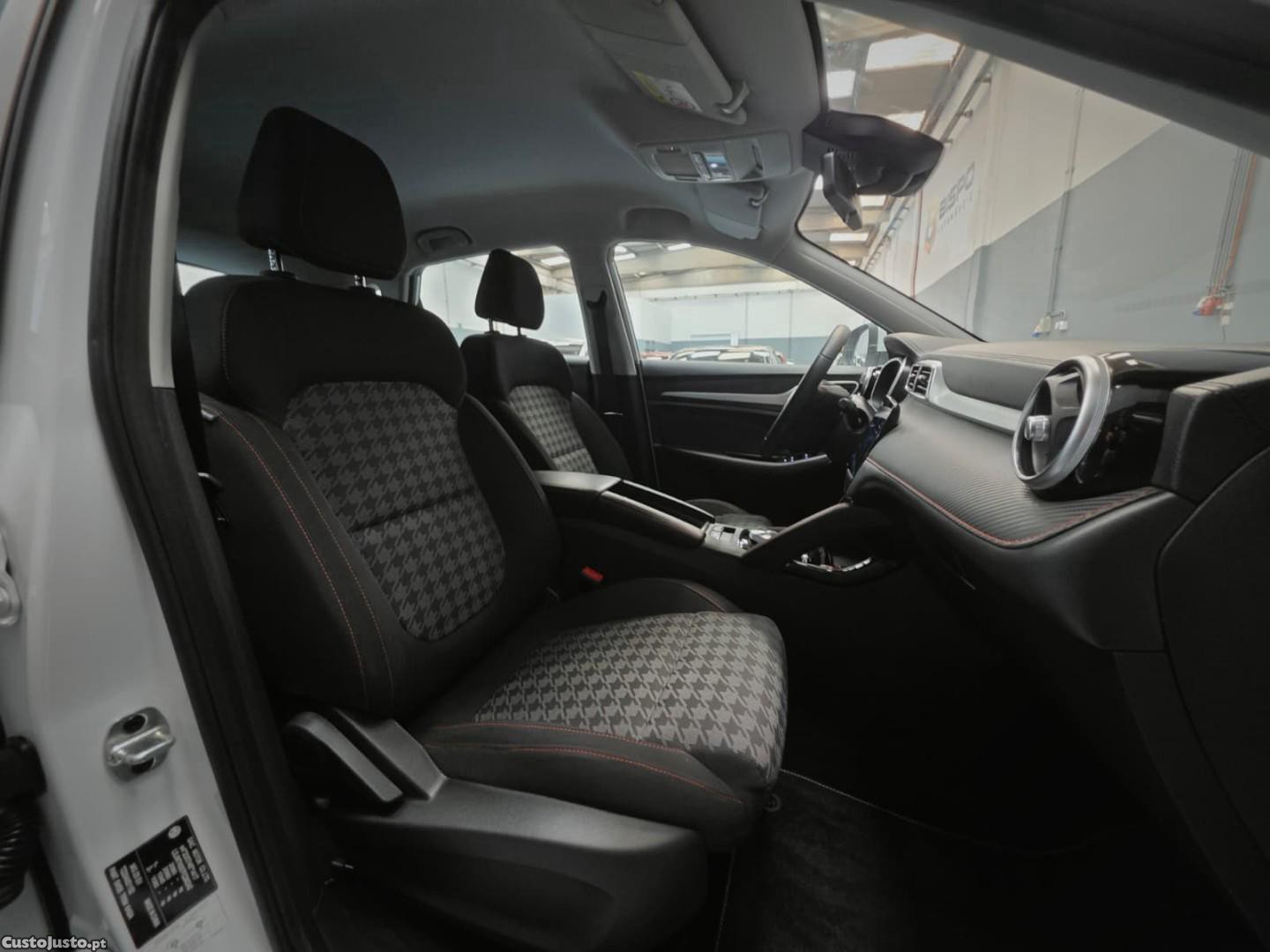 MG ZS EV 50.3 kWh Comfort — fotografia 4